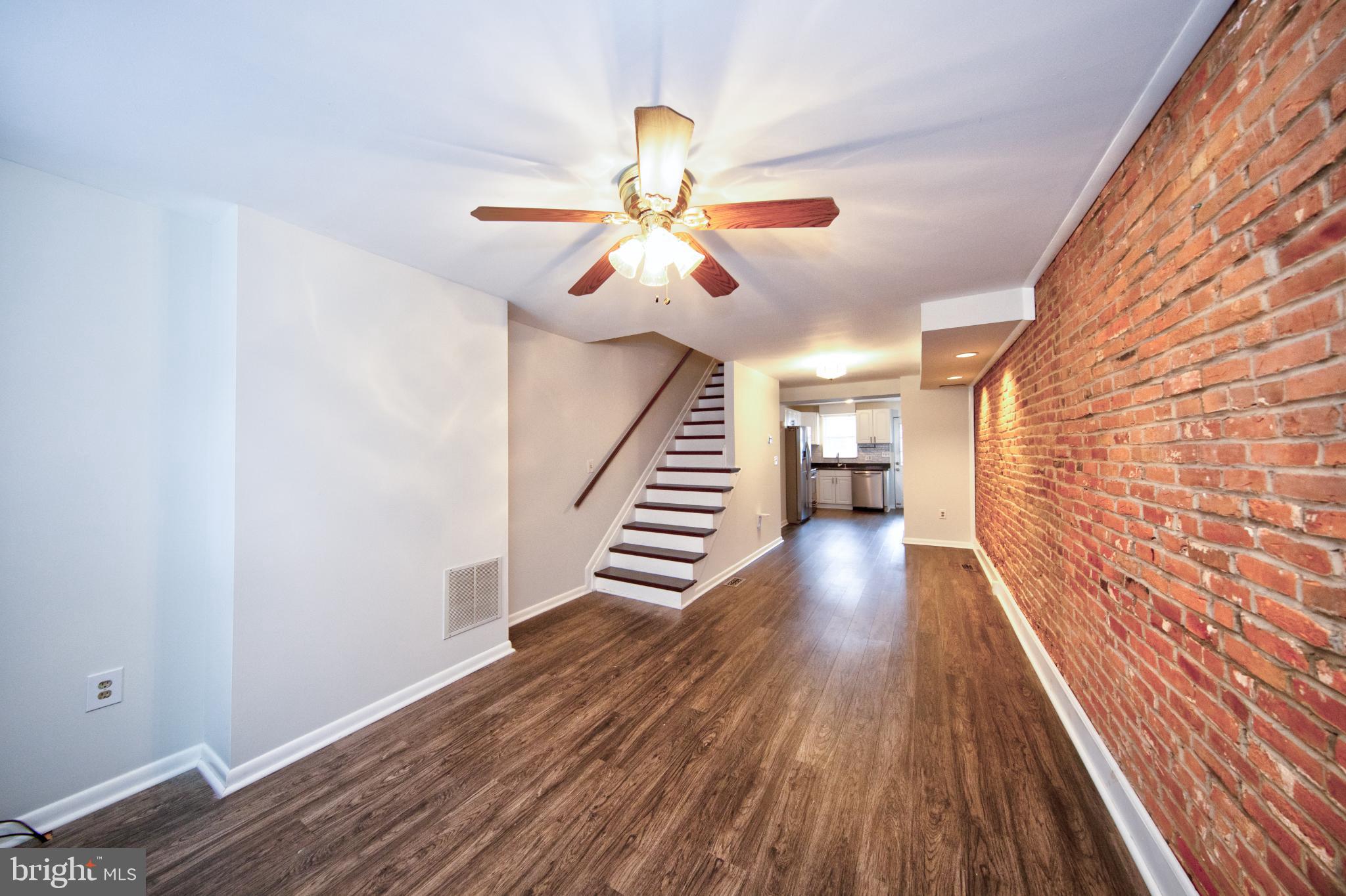 RIVERSIDE - Residential Lease