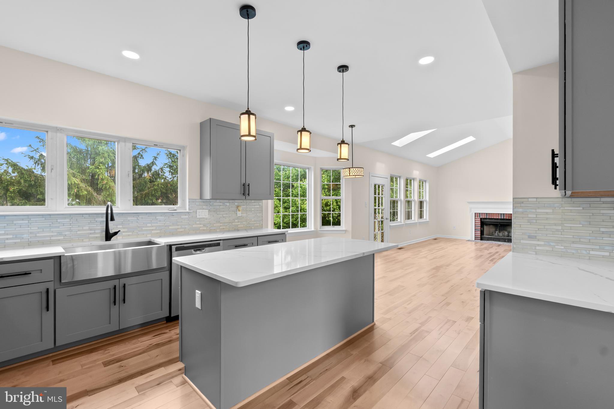 POTOMAC OAKS - Residential