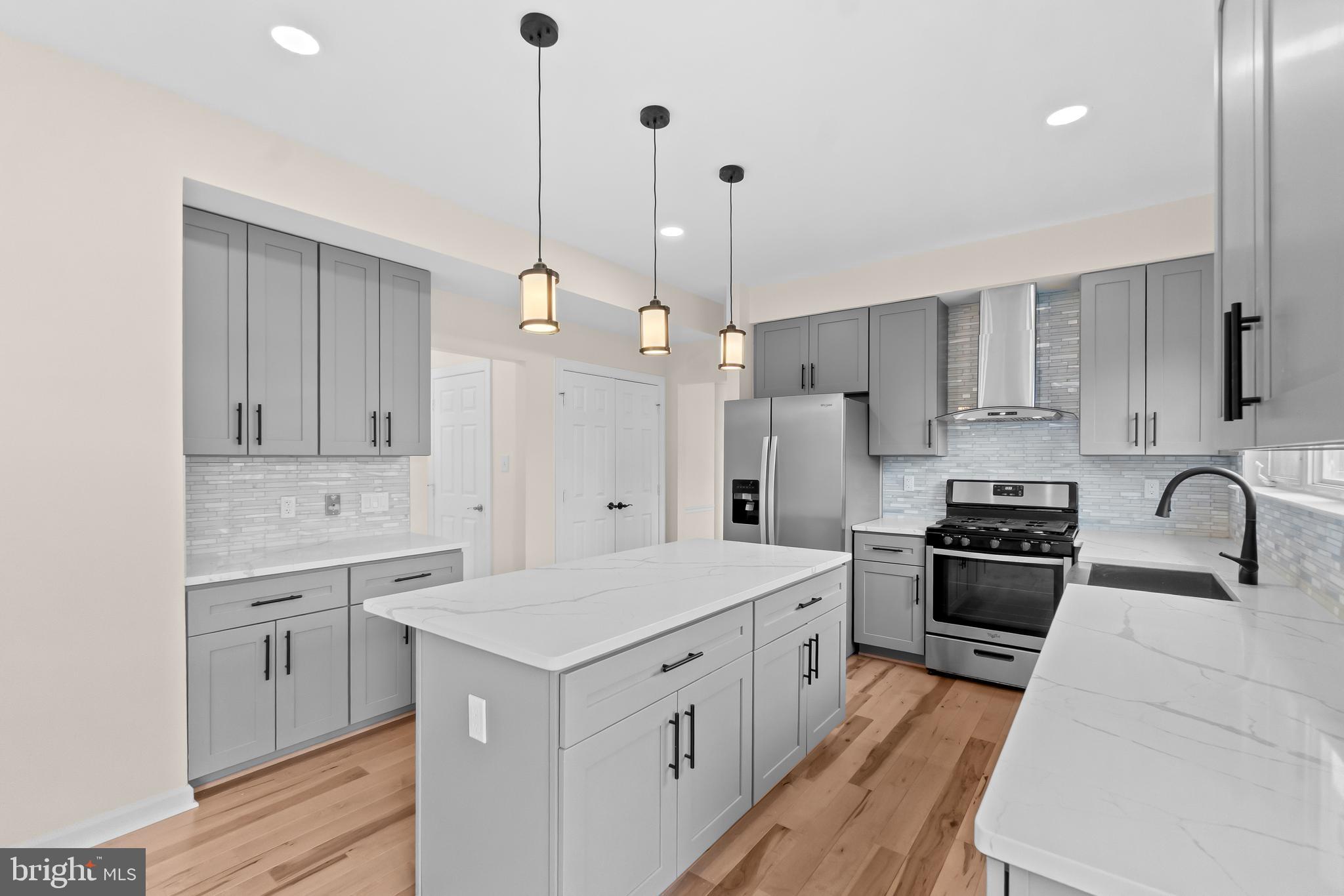 POTOMAC OAKS - Residential