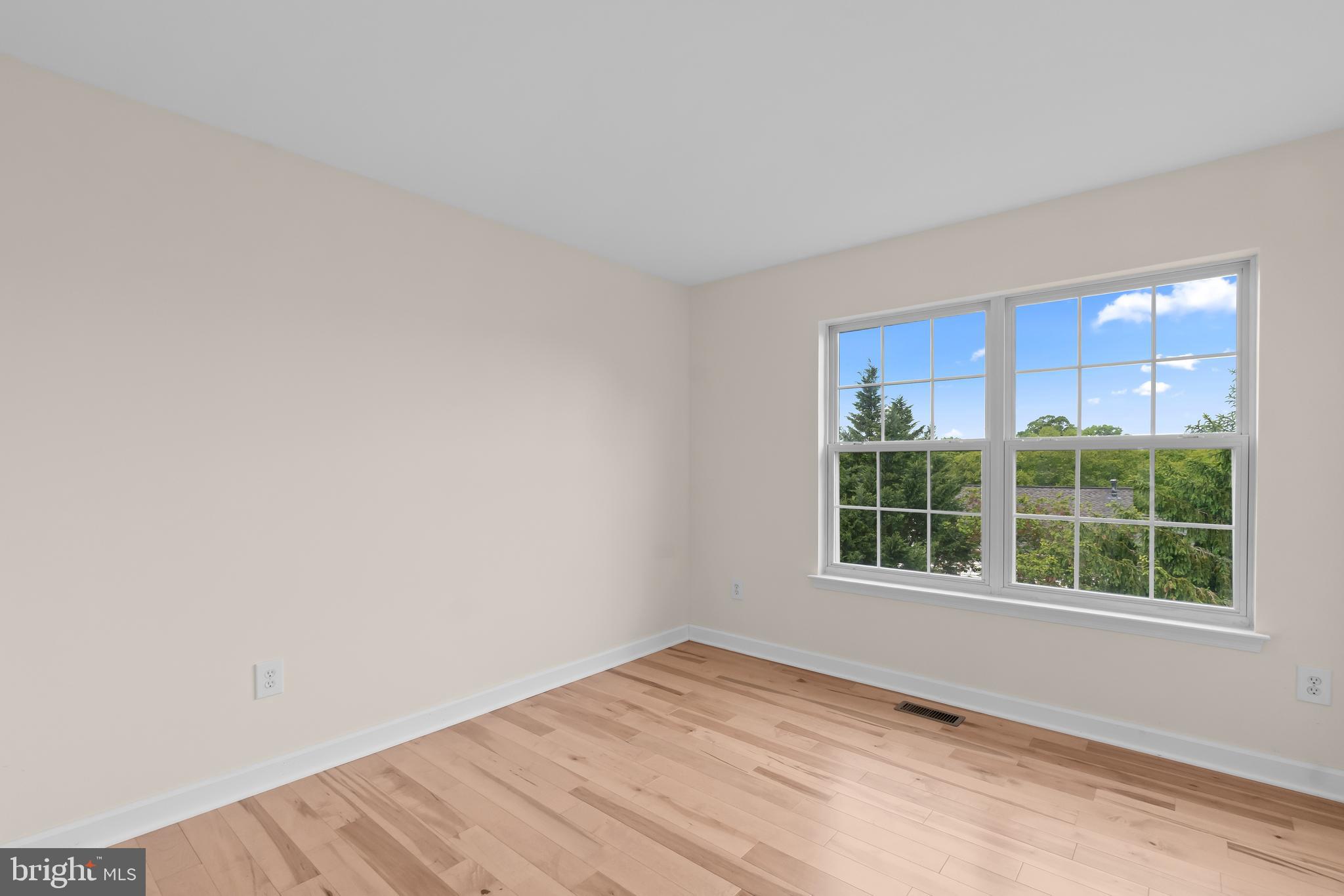 POTOMAC OAKS - Residential