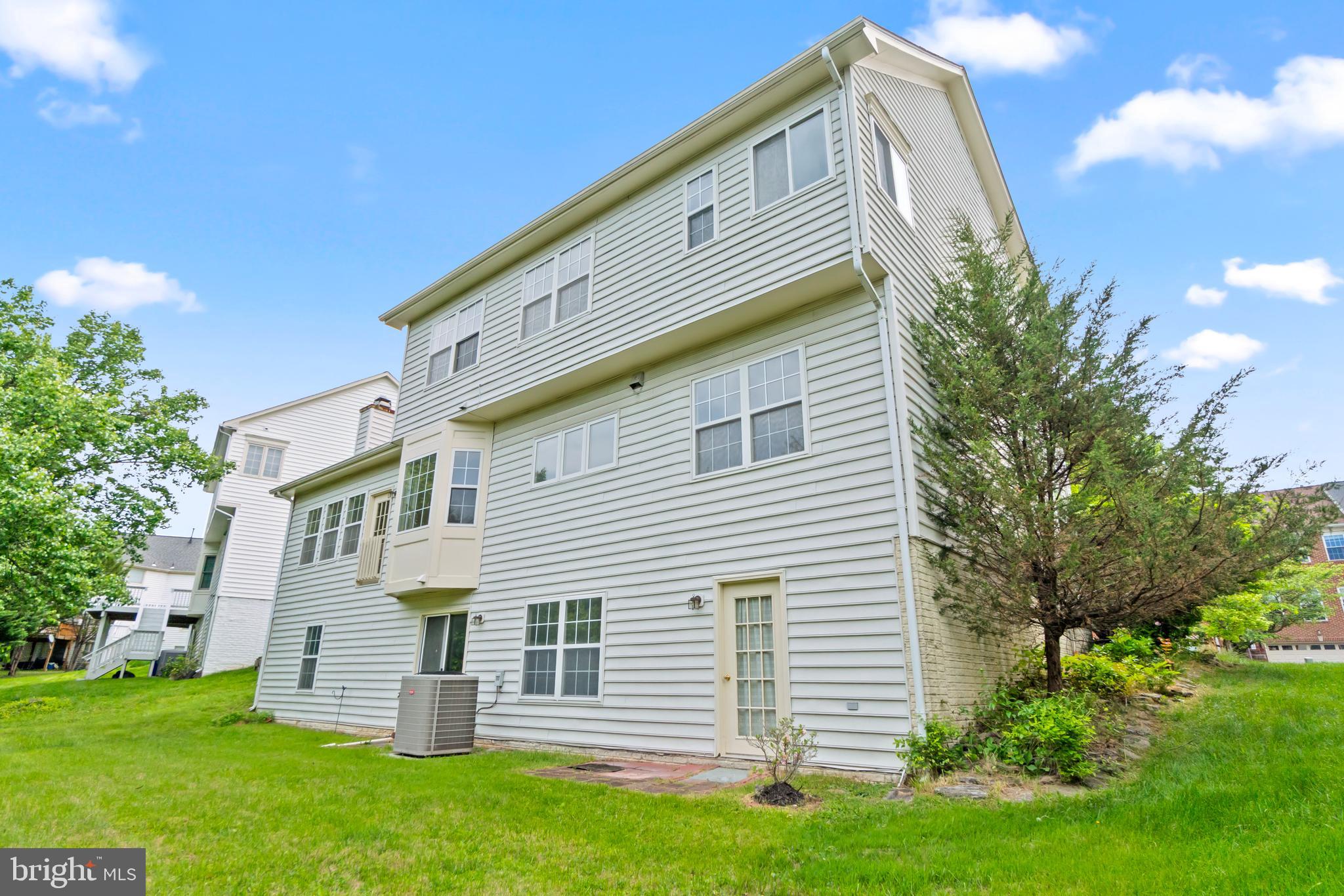 POTOMAC OAKS - Residential