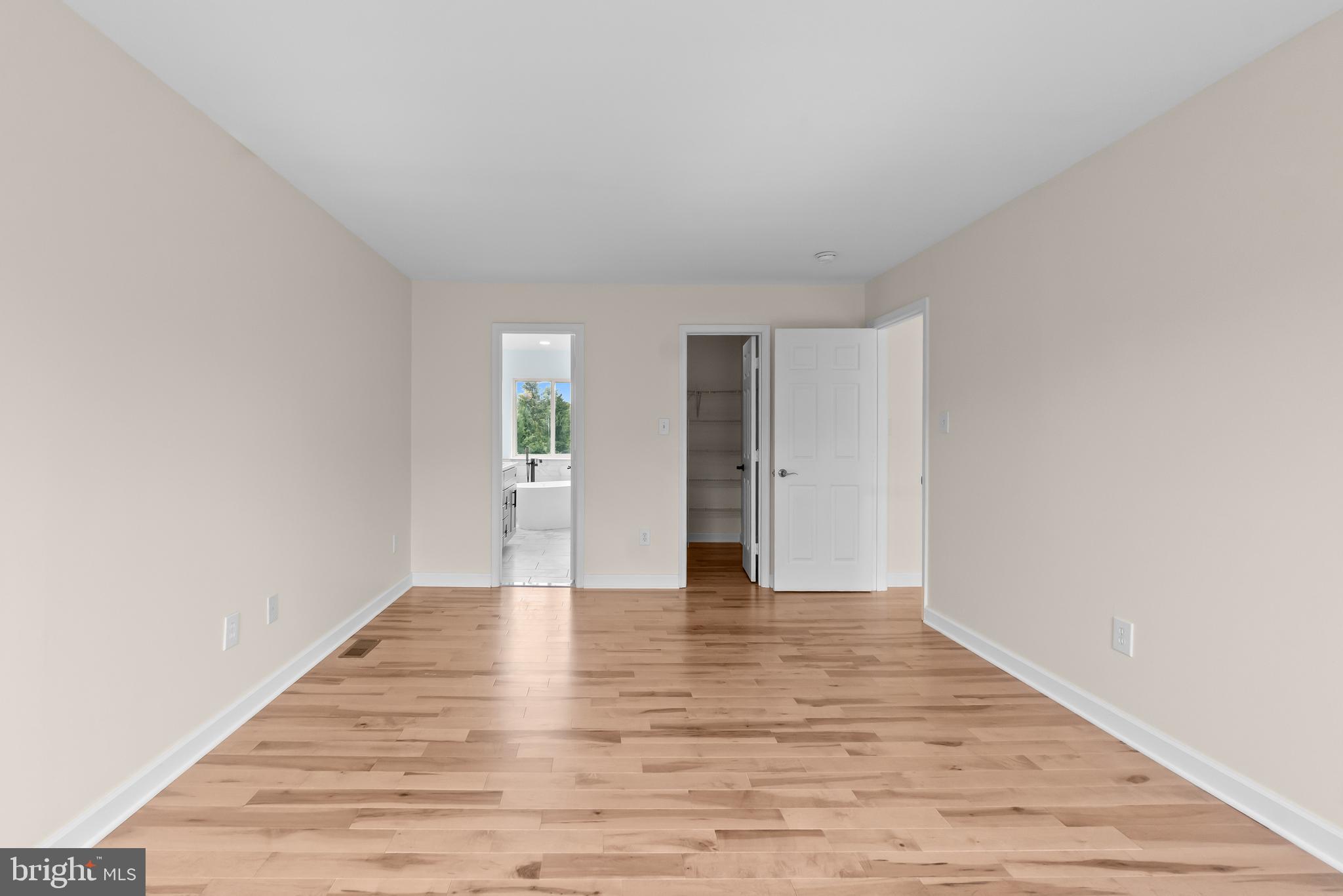 POTOMAC OAKS - Residential