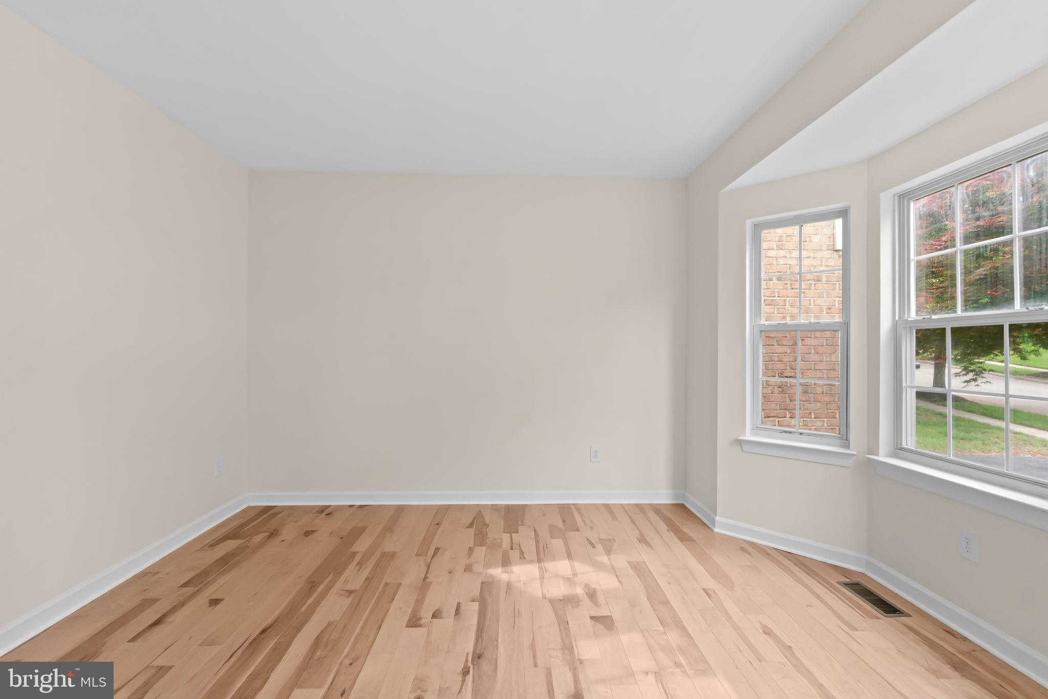 POTOMAC OAKS - Residential