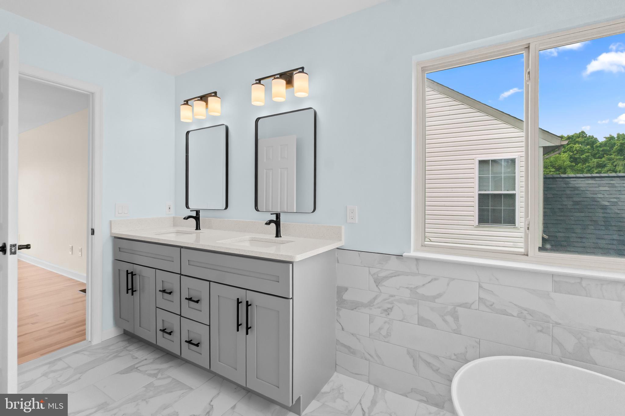 POTOMAC OAKS - Residential