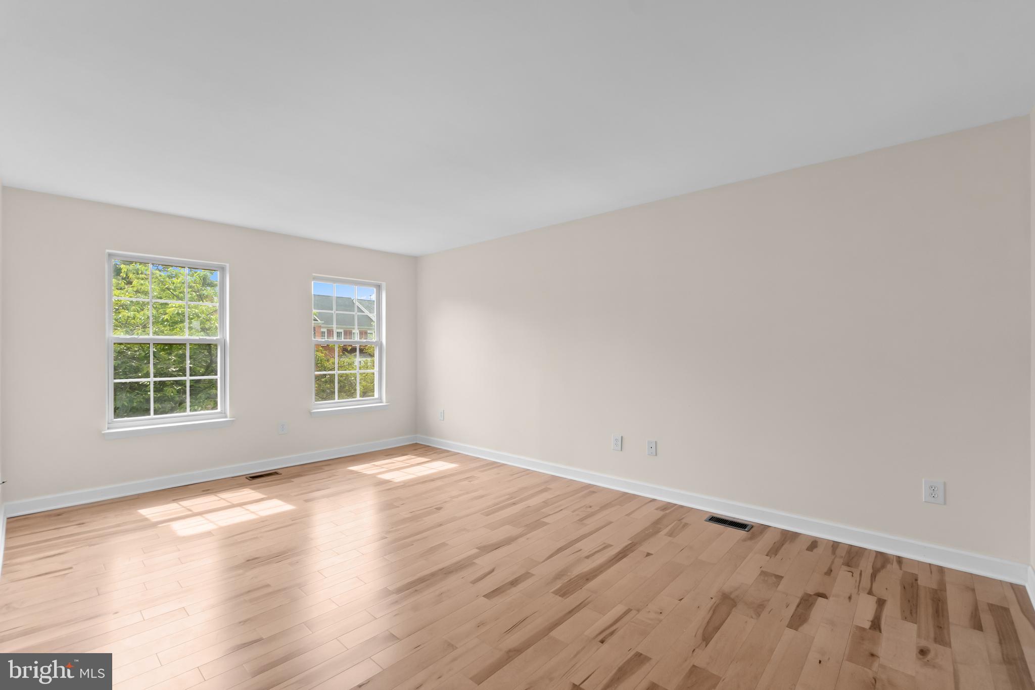 POTOMAC OAKS - Residential