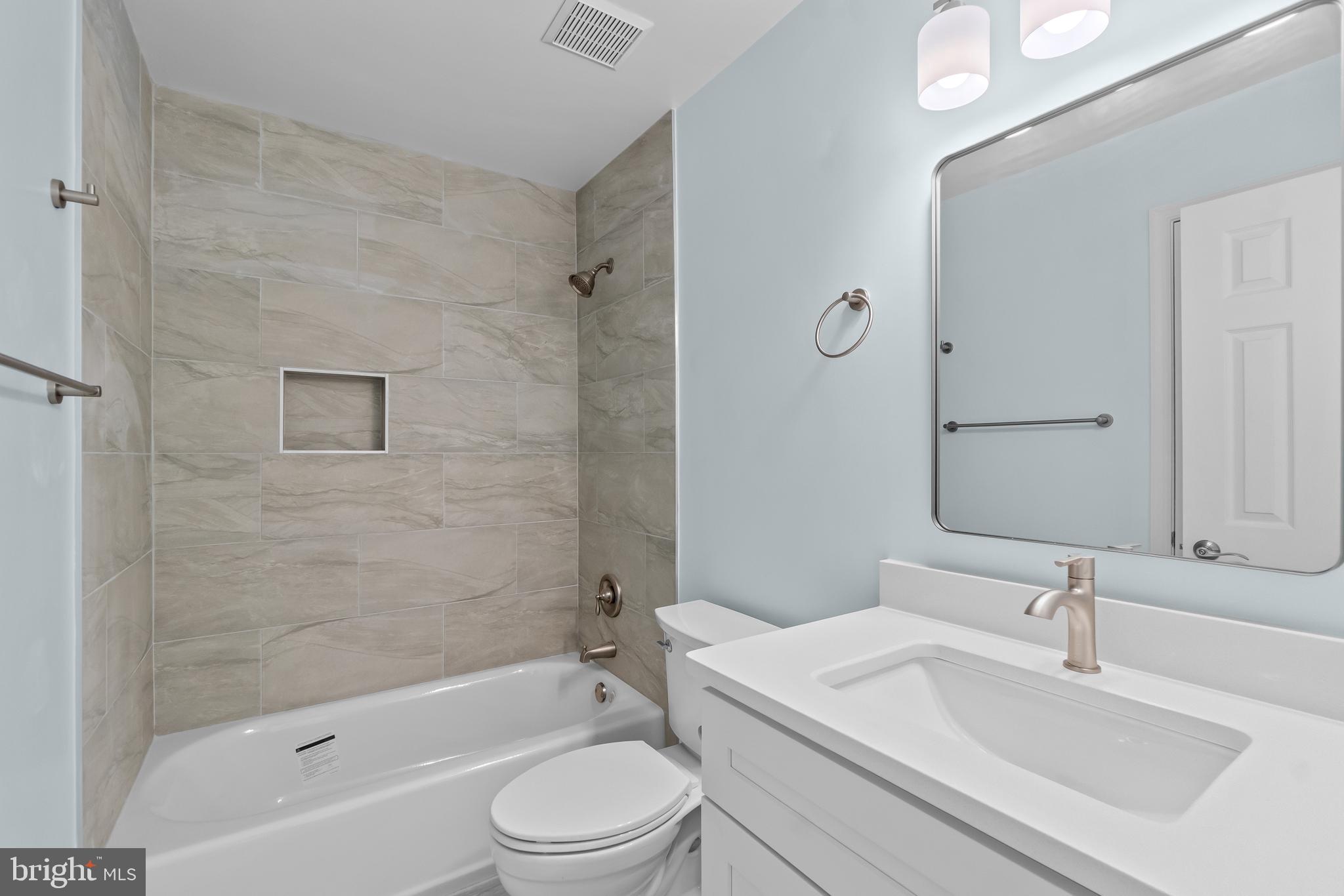POTOMAC OAKS - Residential