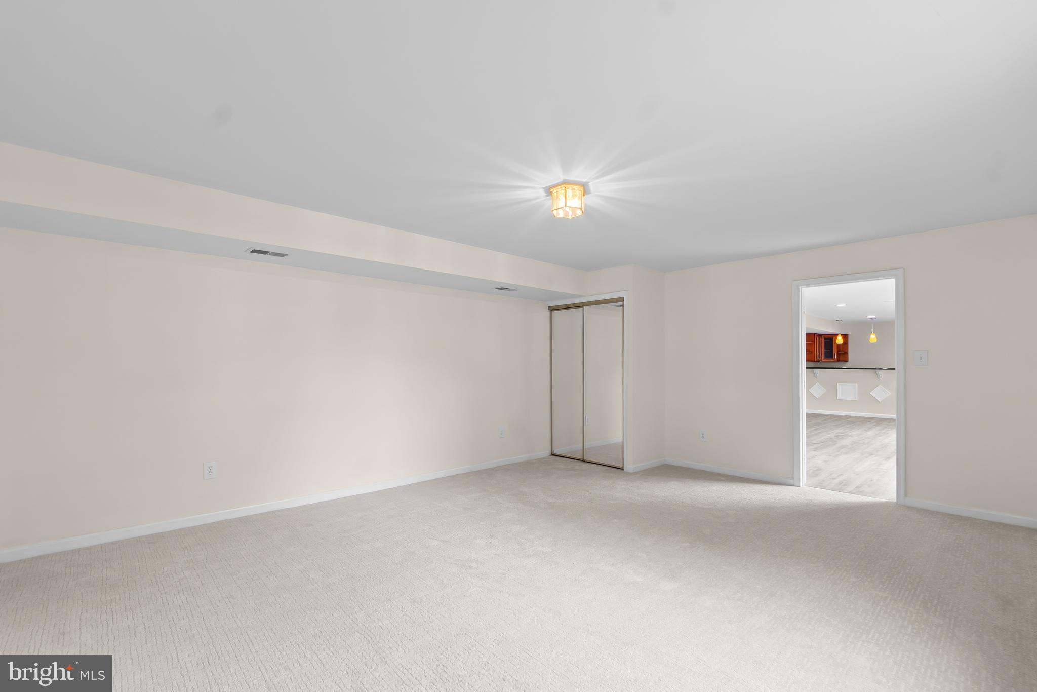 POTOMAC OAKS - Residential