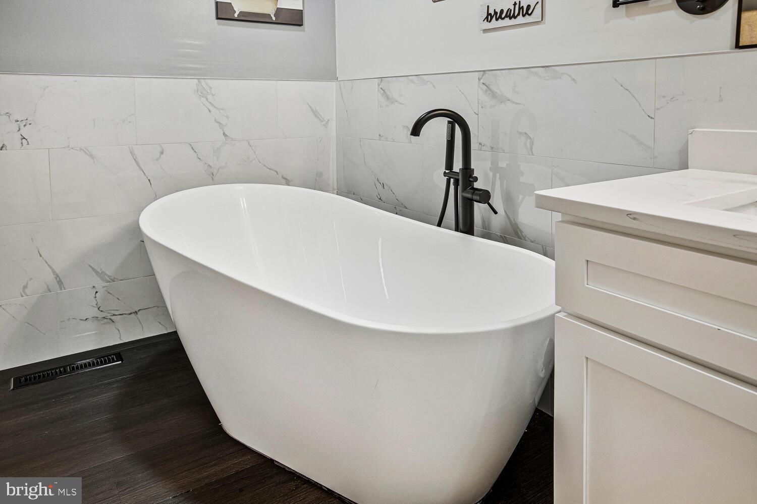 PINELEIGH - Residential