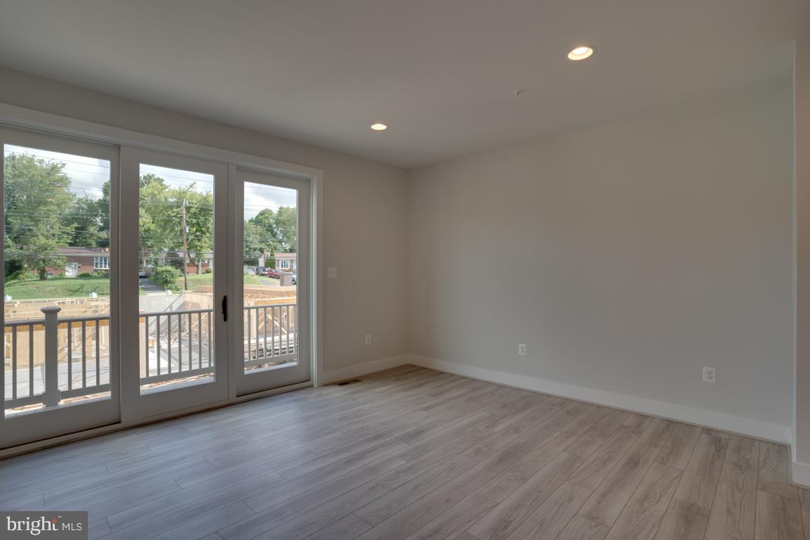 ROCKVILLE - Residential Lease