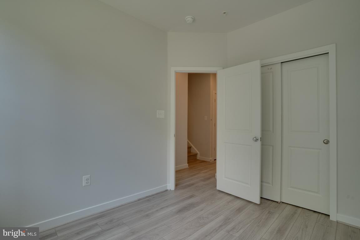 ROCKVILLE - Residential Lease