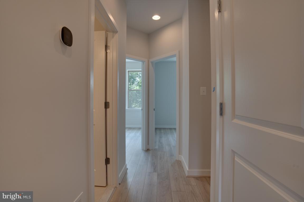 ROCKVILLE - Residential Lease