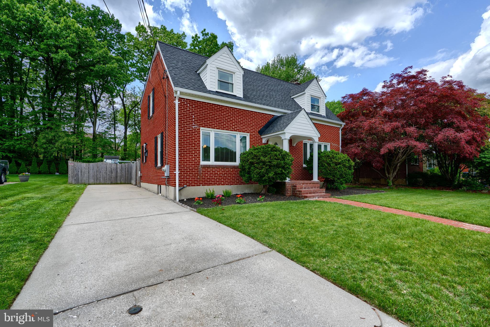 4255 DARLEIGH ROAD