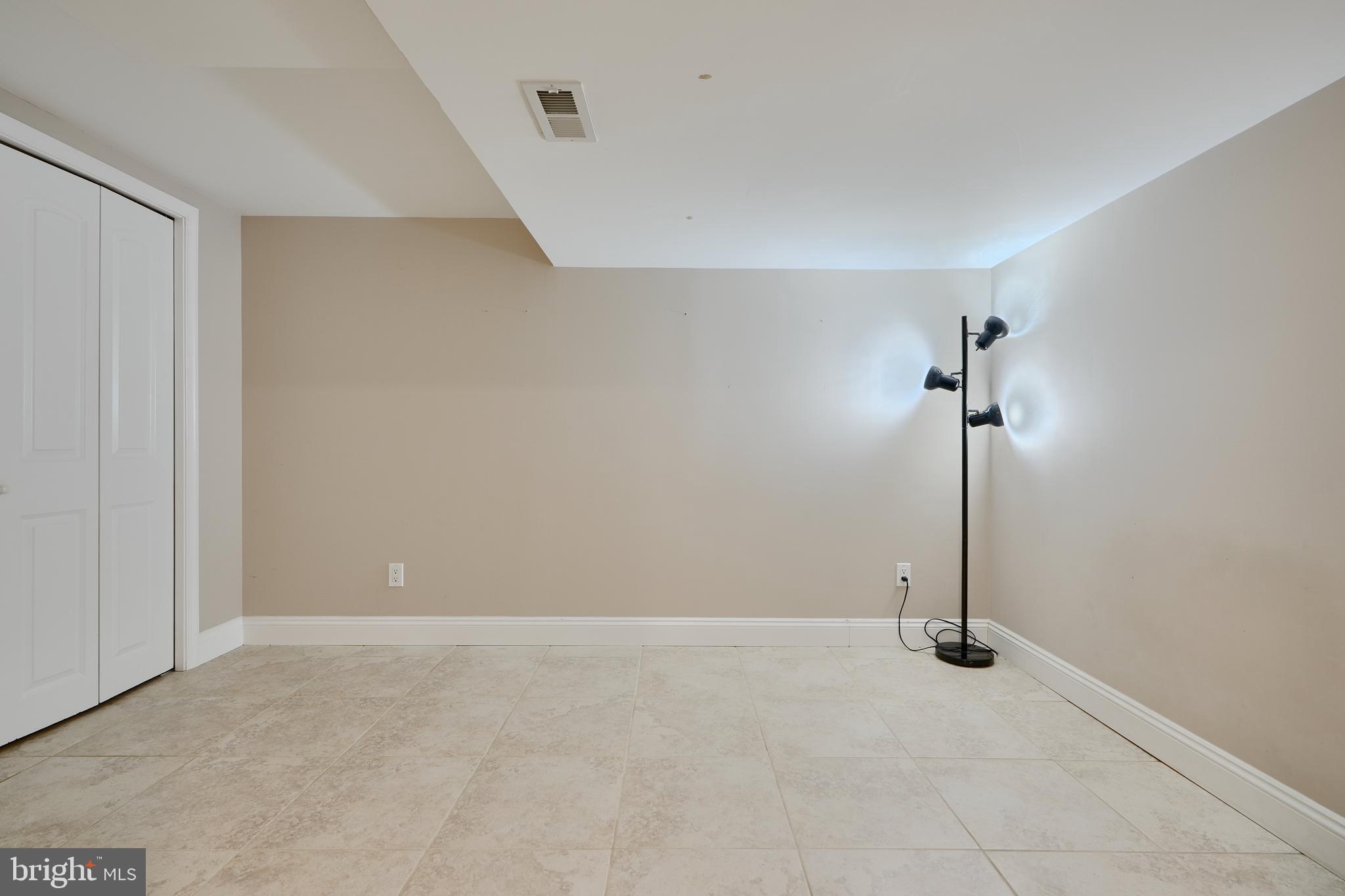 DARLEIGH MANOR - Residential