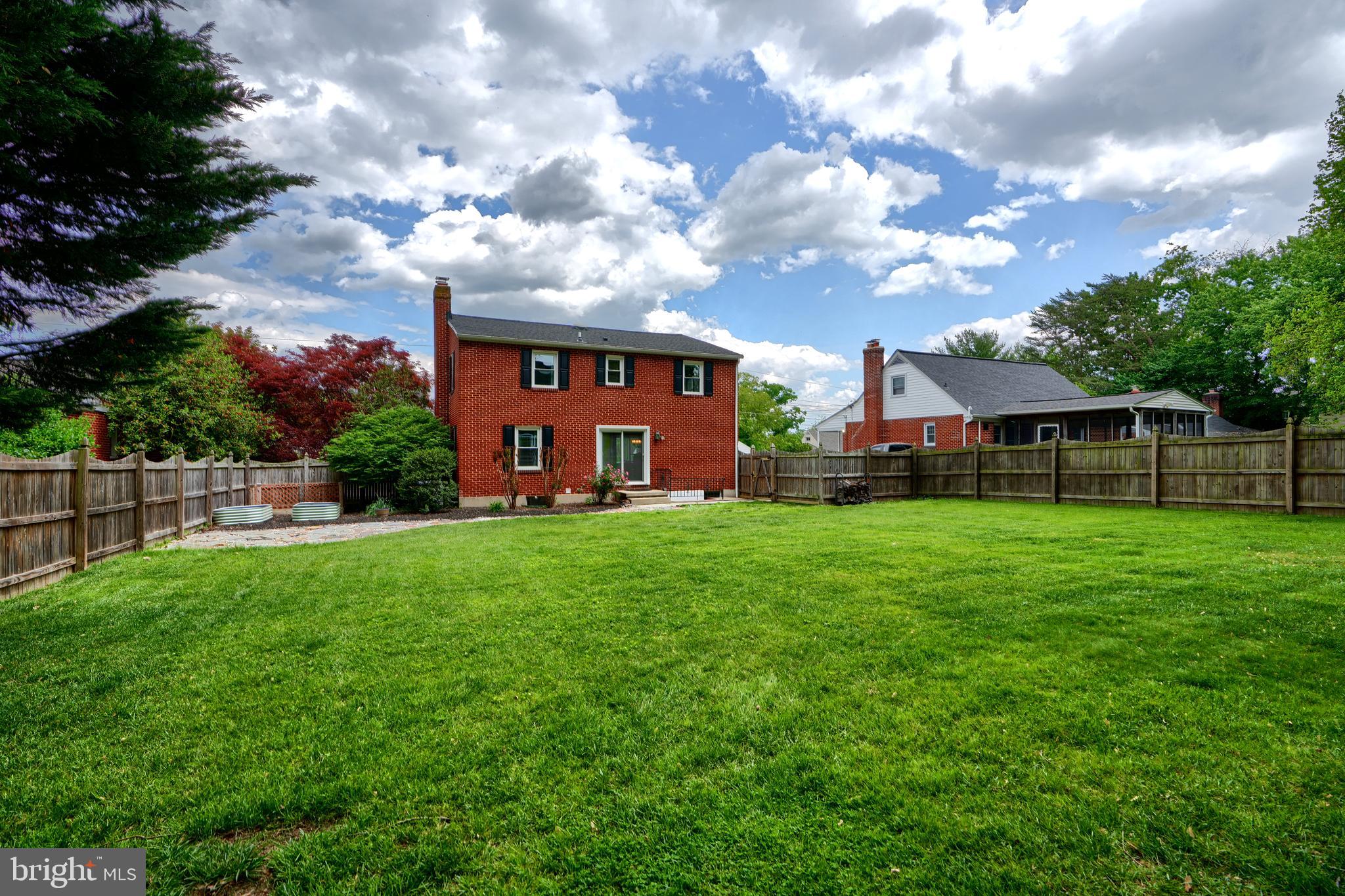 DARLEIGH MANOR - Residential