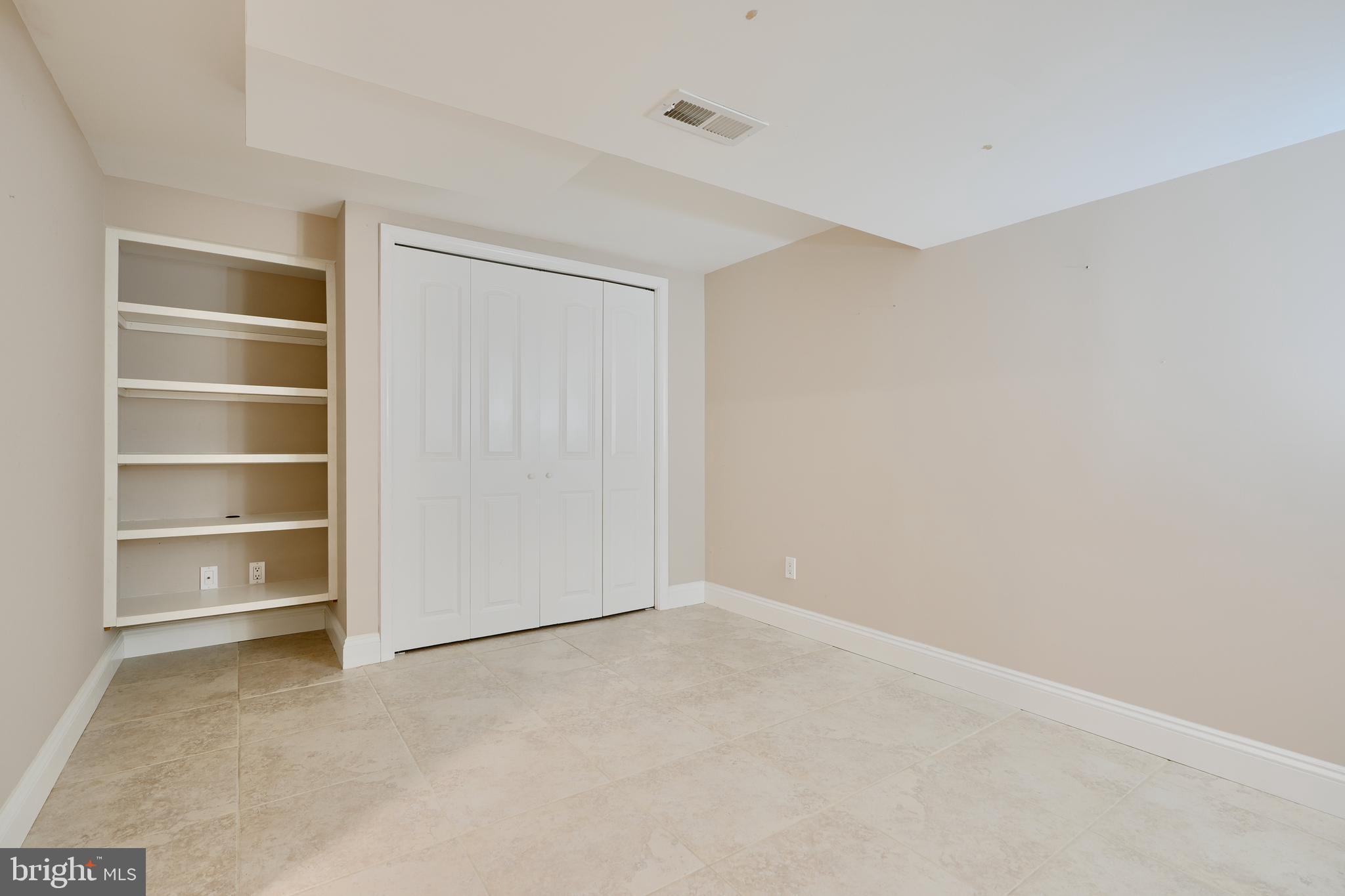 DARLEIGH MANOR - Residential