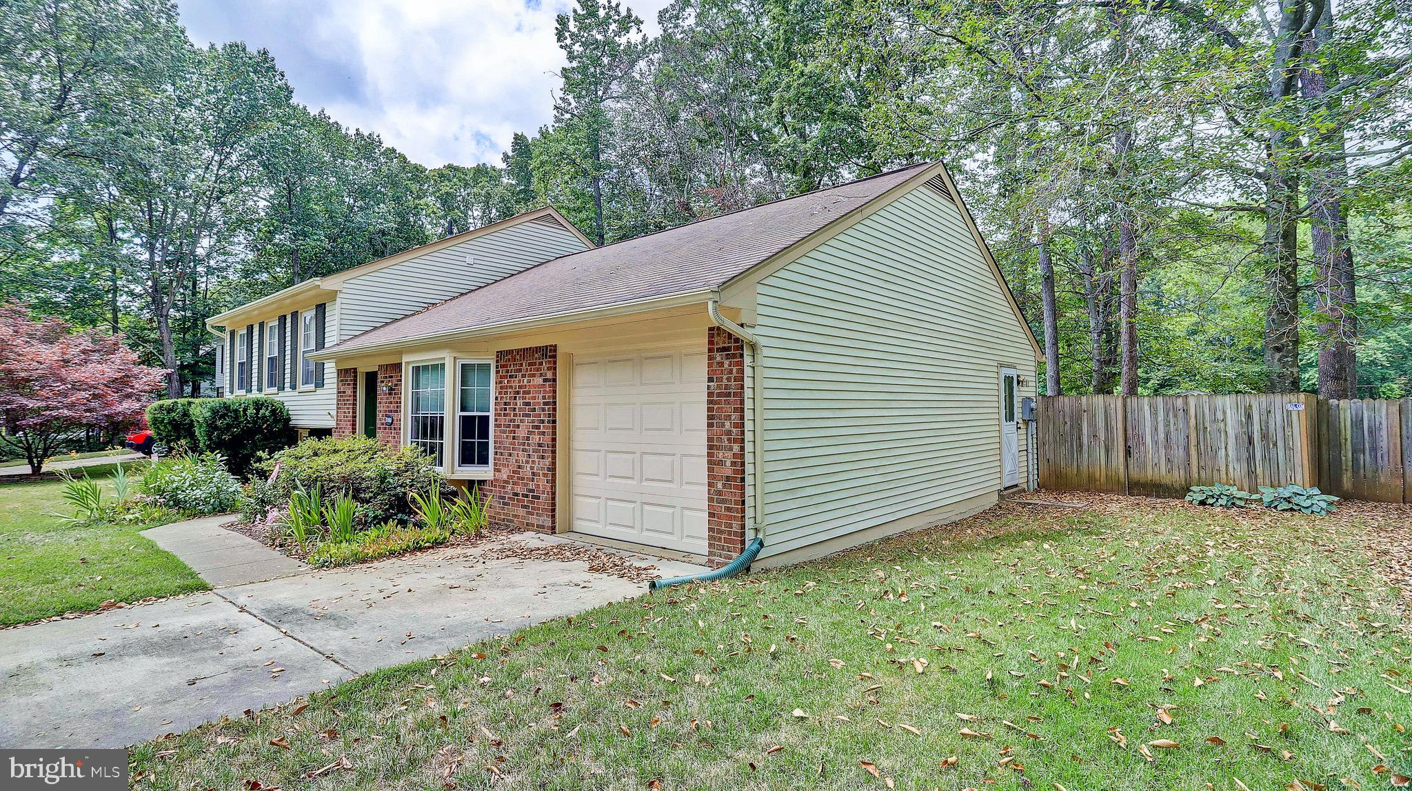 MONTCLAIR/COUNTRY CLUB - Residential