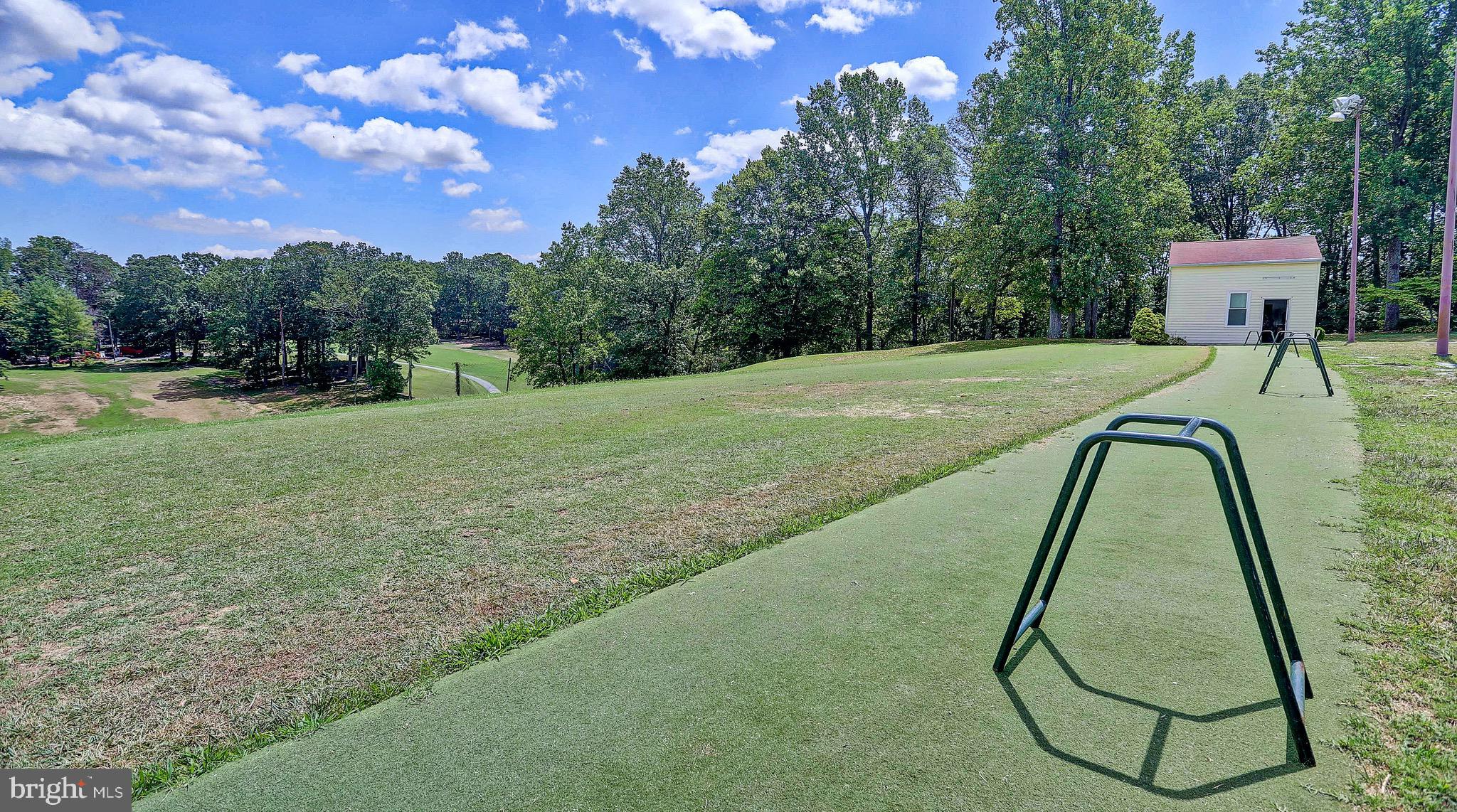 MONTCLAIR/COUNTRY CLUB - Residential