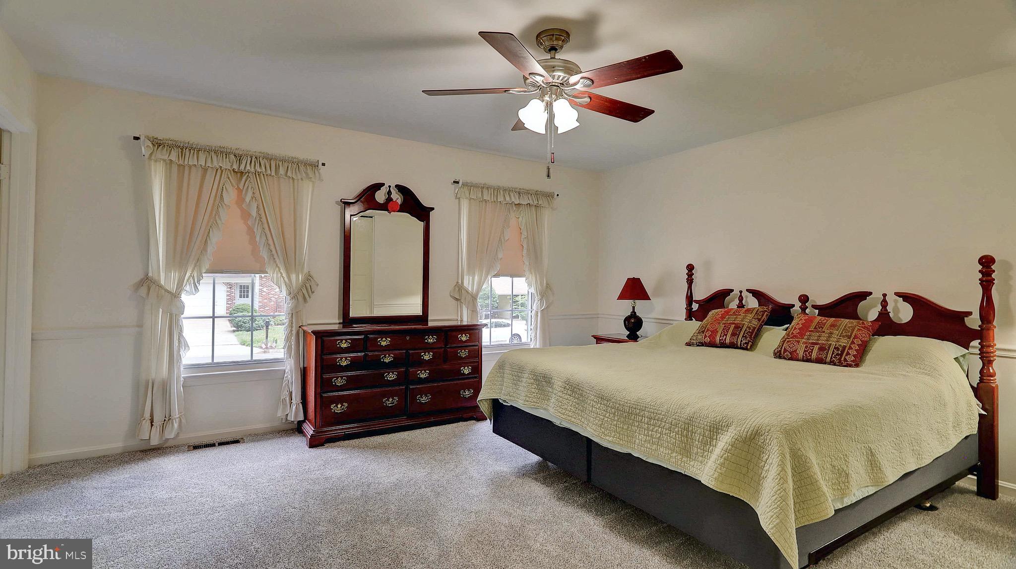 MONTCLAIR/COUNTRY CLUB - Residential