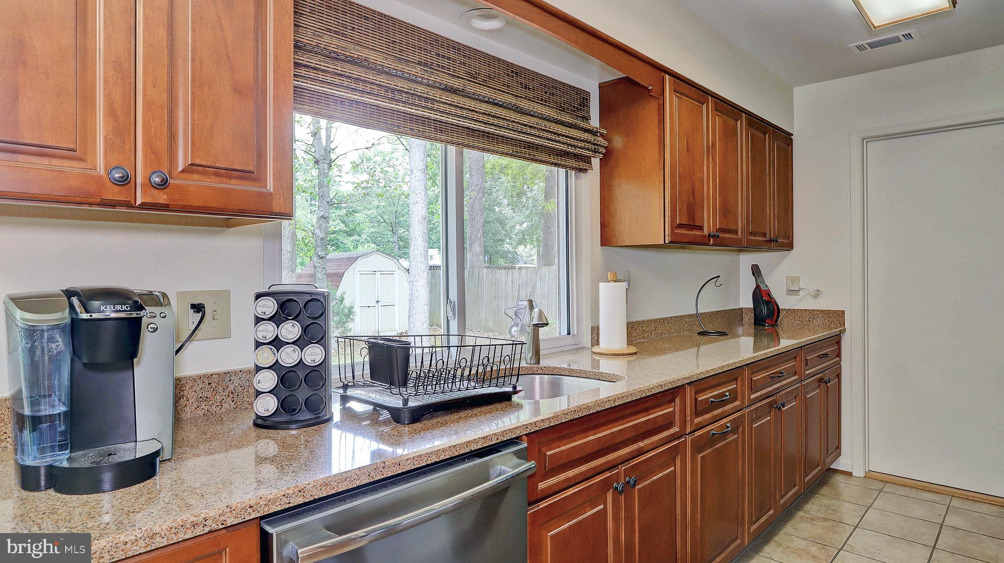 MONTCLAIR/COUNTRY CLUB - Residential