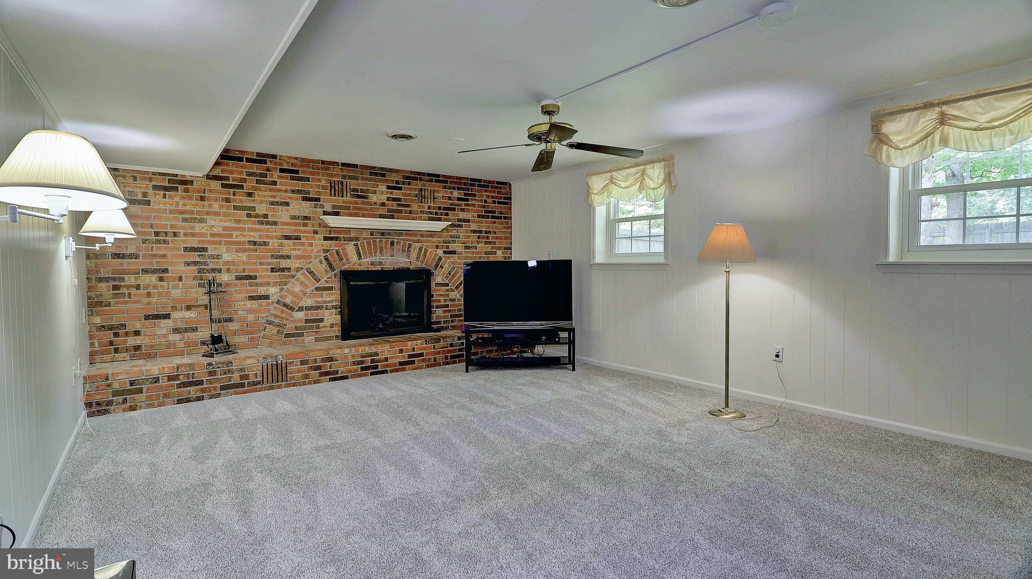 MONTCLAIR/COUNTRY CLUB - Residential