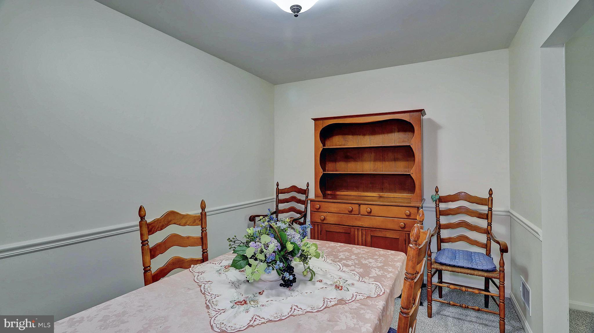 MONTCLAIR/COUNTRY CLUB - Residential