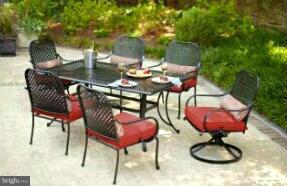 FOUR SEASONS - Residential Lease