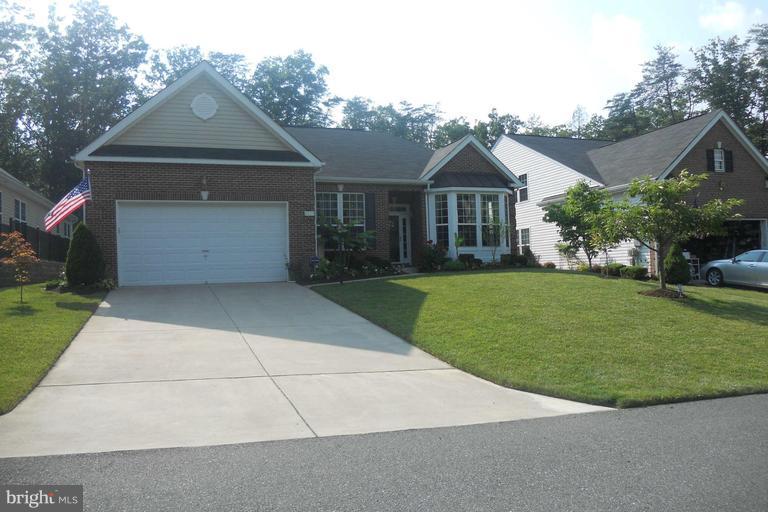 FOUR SEASONS - Residential Lease