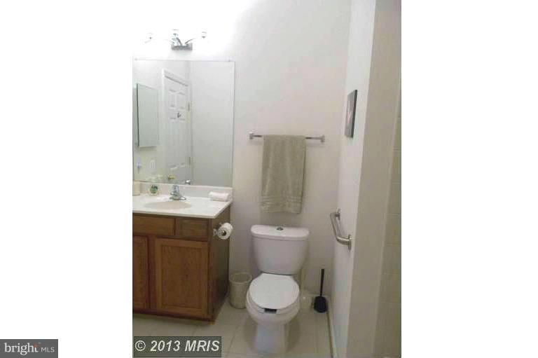 FOUR SEASONS - Residential Lease