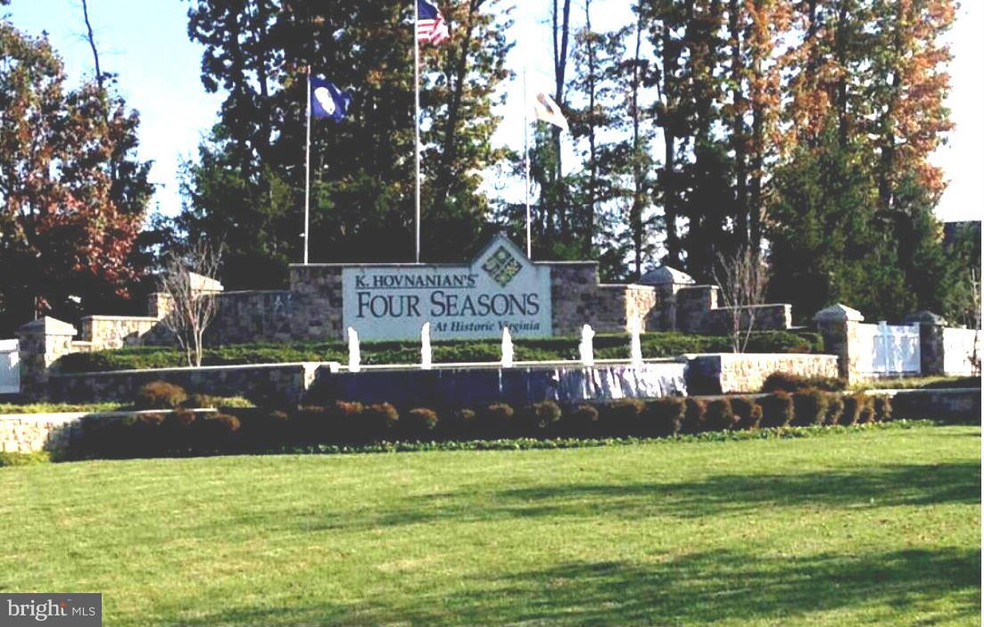 FOUR SEASONS - Residential Lease