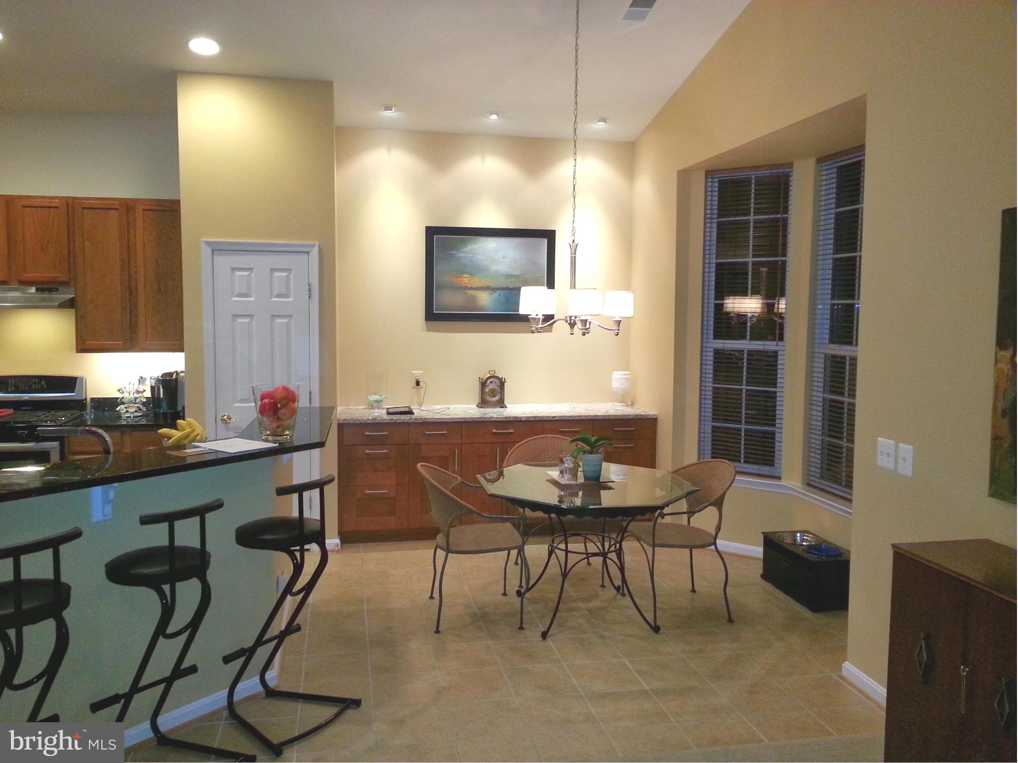 FOUR SEASONS - Residential Lease