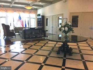 FOUR SEASONS - Residential Lease