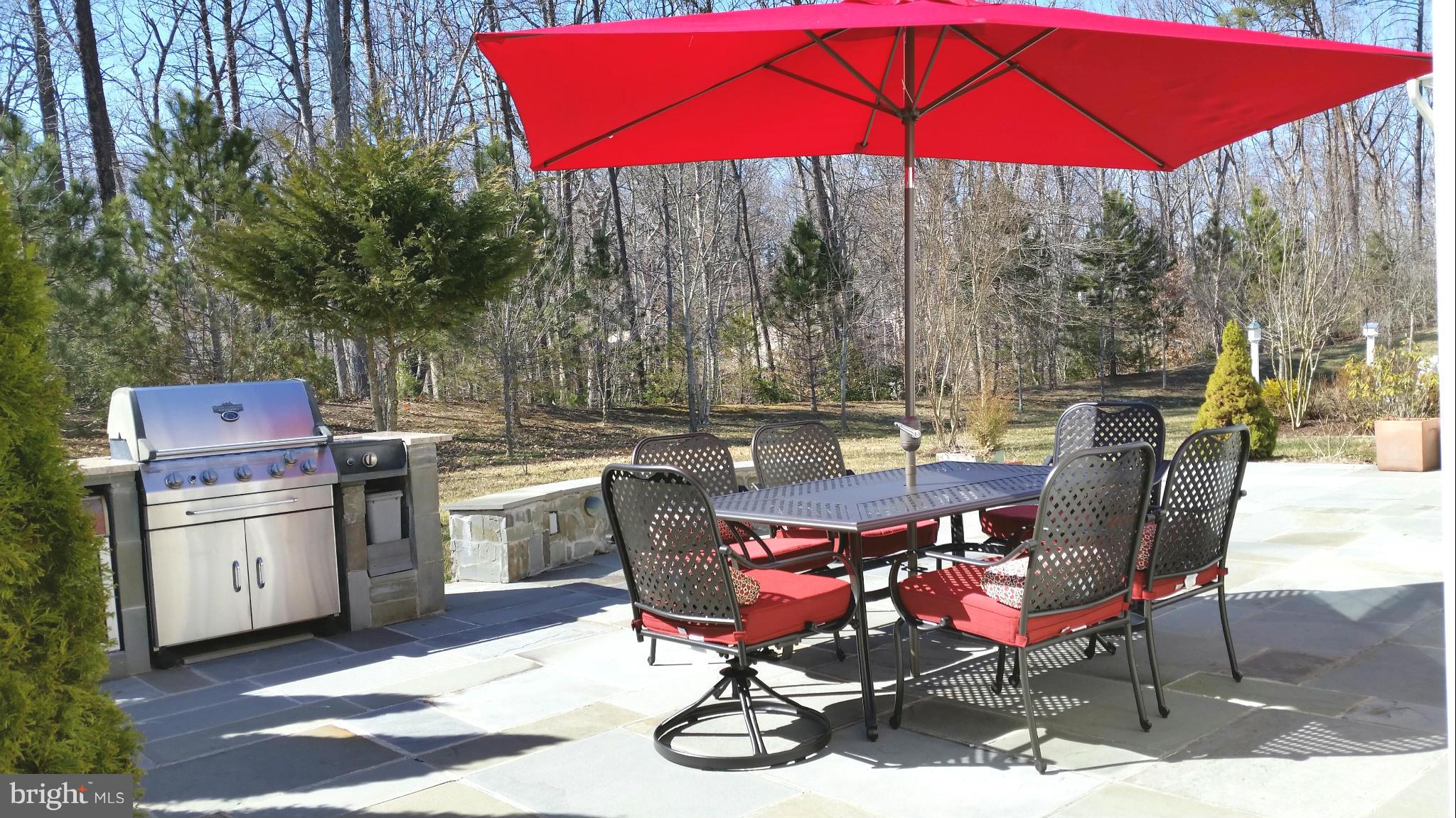 FOUR SEASONS - Residential Lease