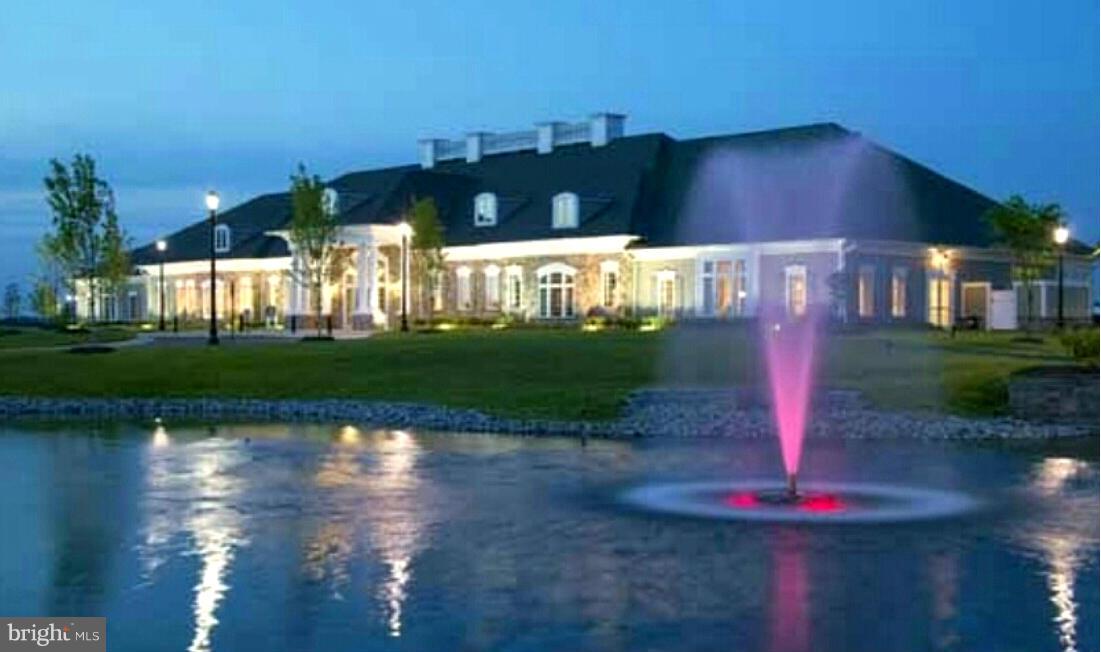 FOUR SEASONS - Residential Lease