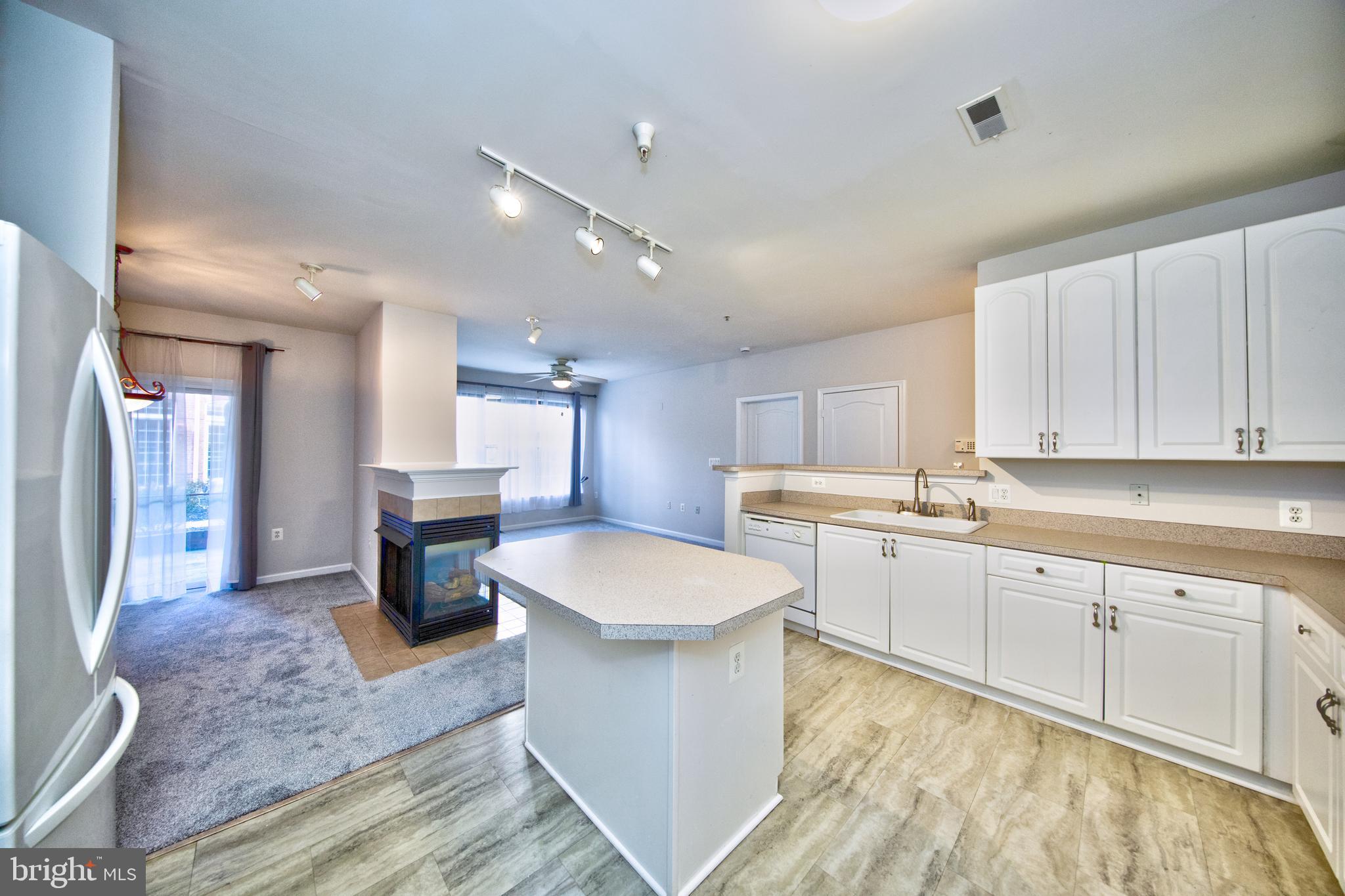 HIGH VIEW AT HUNT VALLEY - Residential