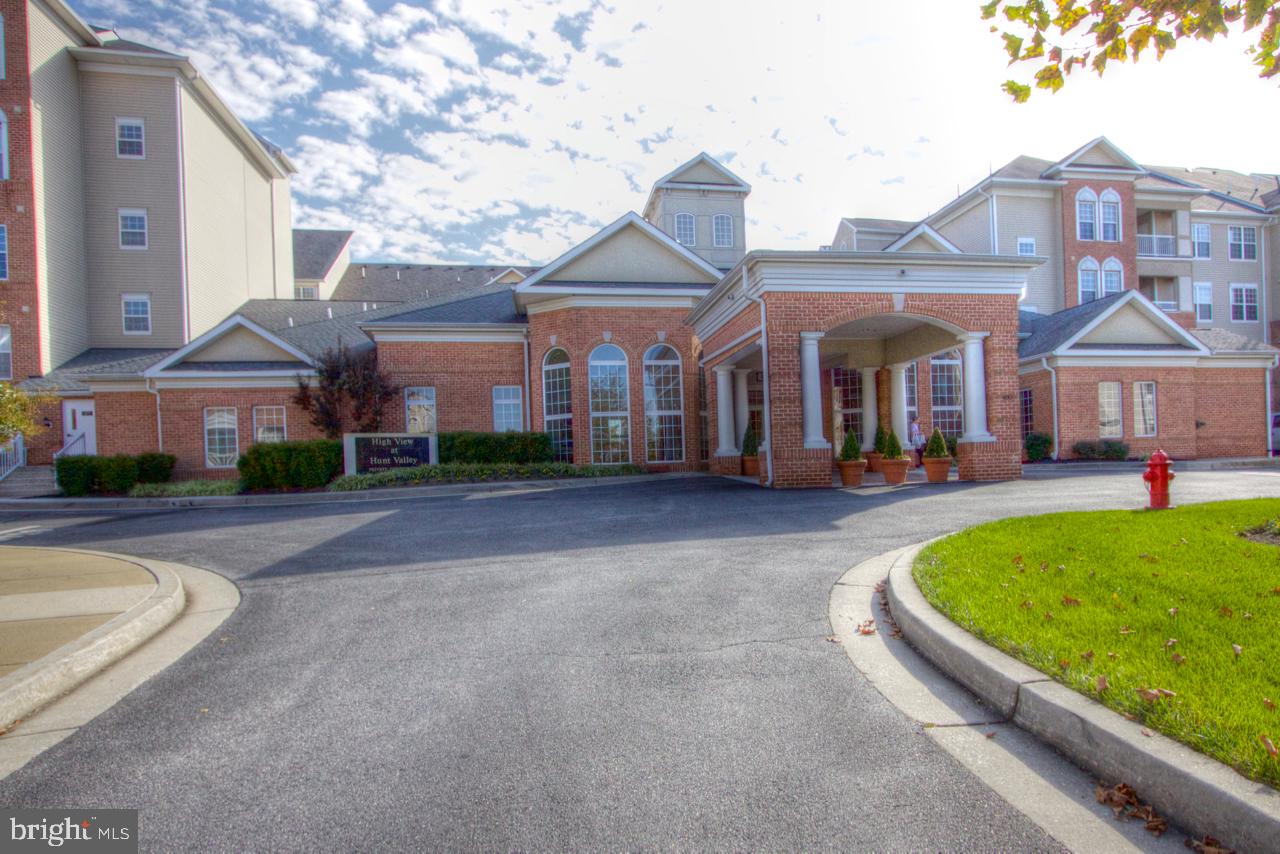 HIGH VIEW AT HUNT VALLEY - Residential