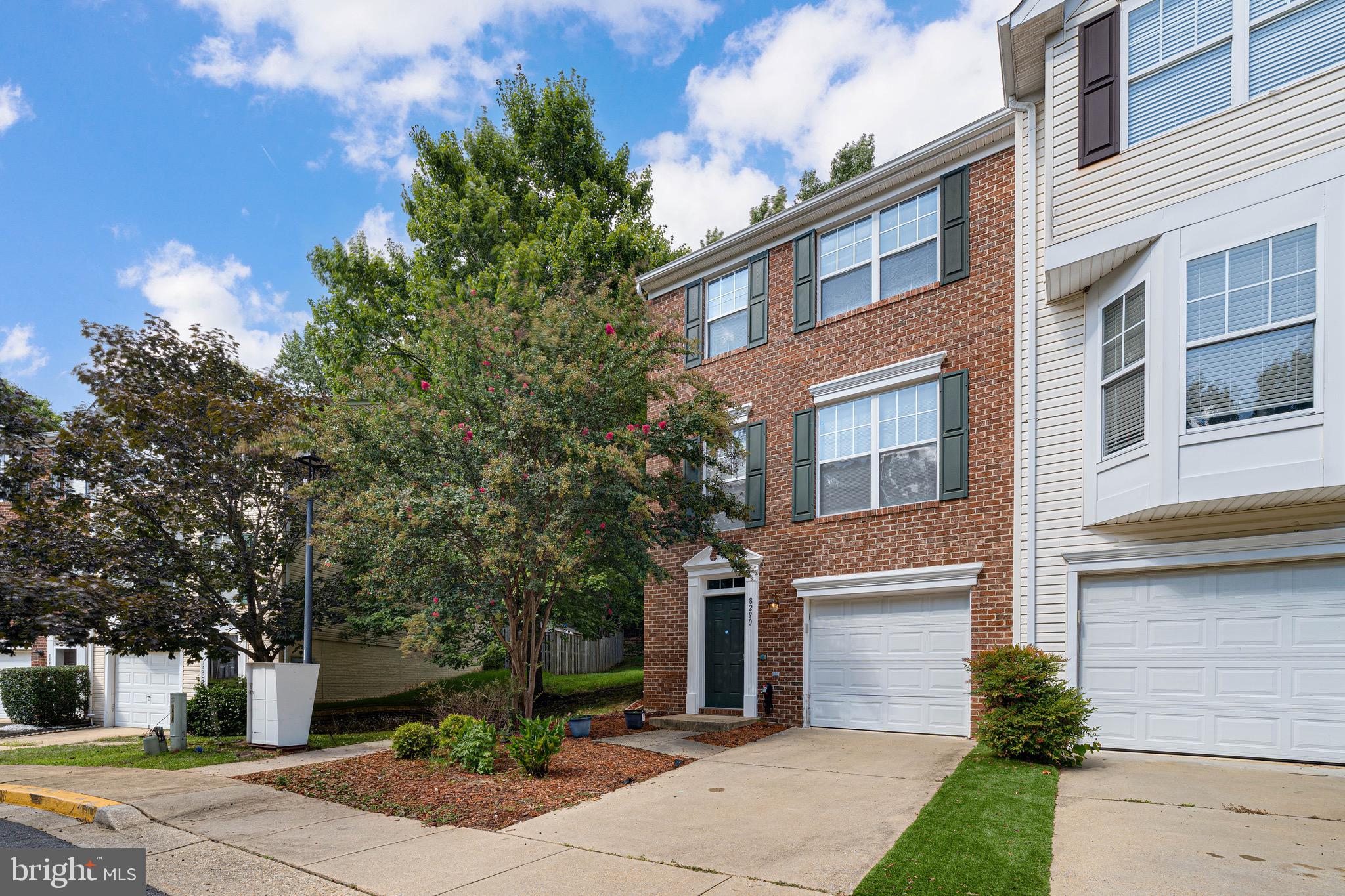 8290 KNIGHTHOOD PLACE