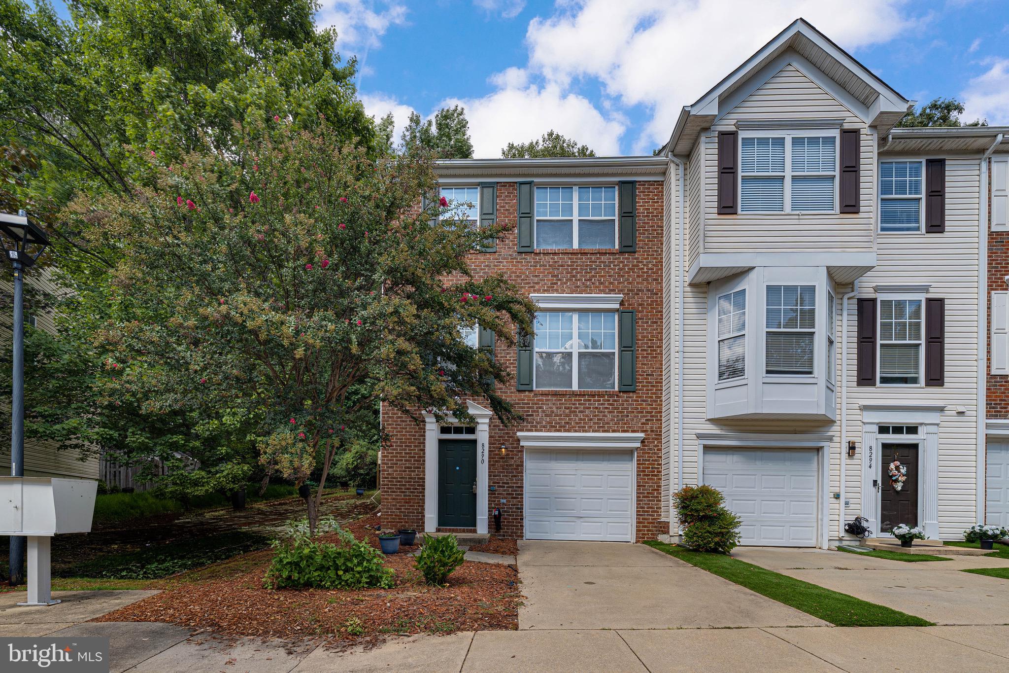 8290 KNIGHTHOOD PLACE