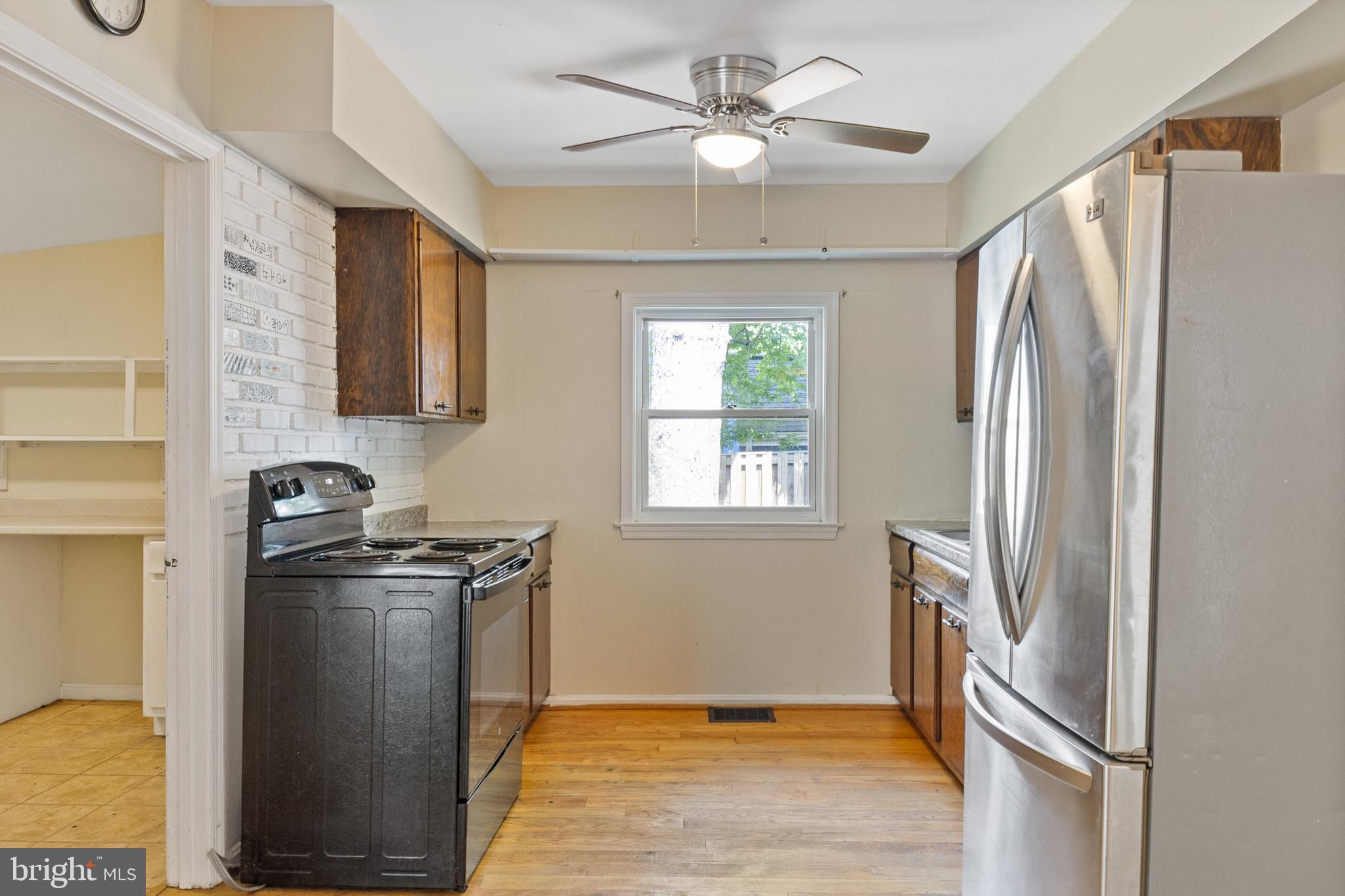 211 JANWALL STREET
