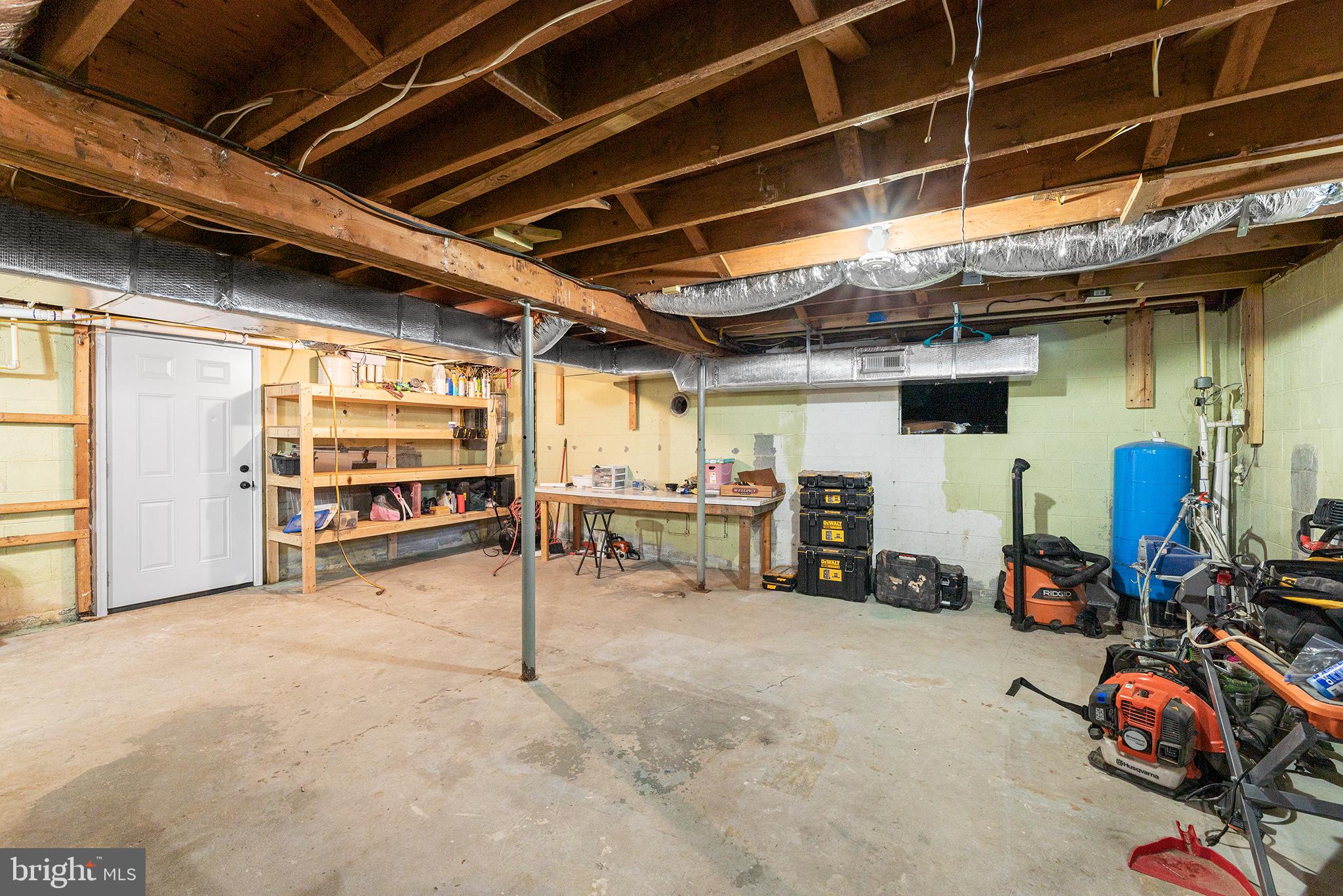 FAIRFIELD FARMS - Residential