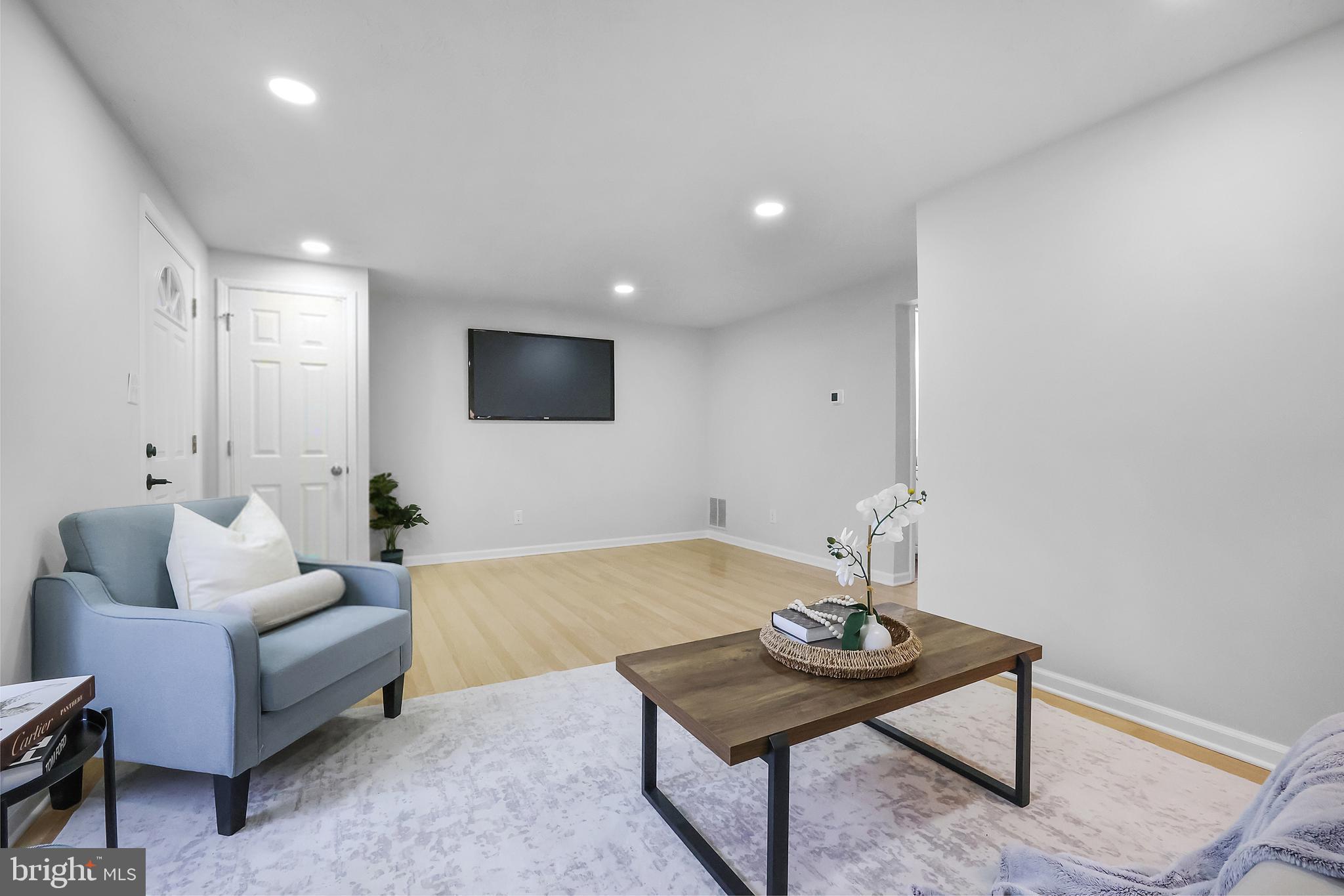 MITCHELLVILLE TOWNHOUSES - Residential