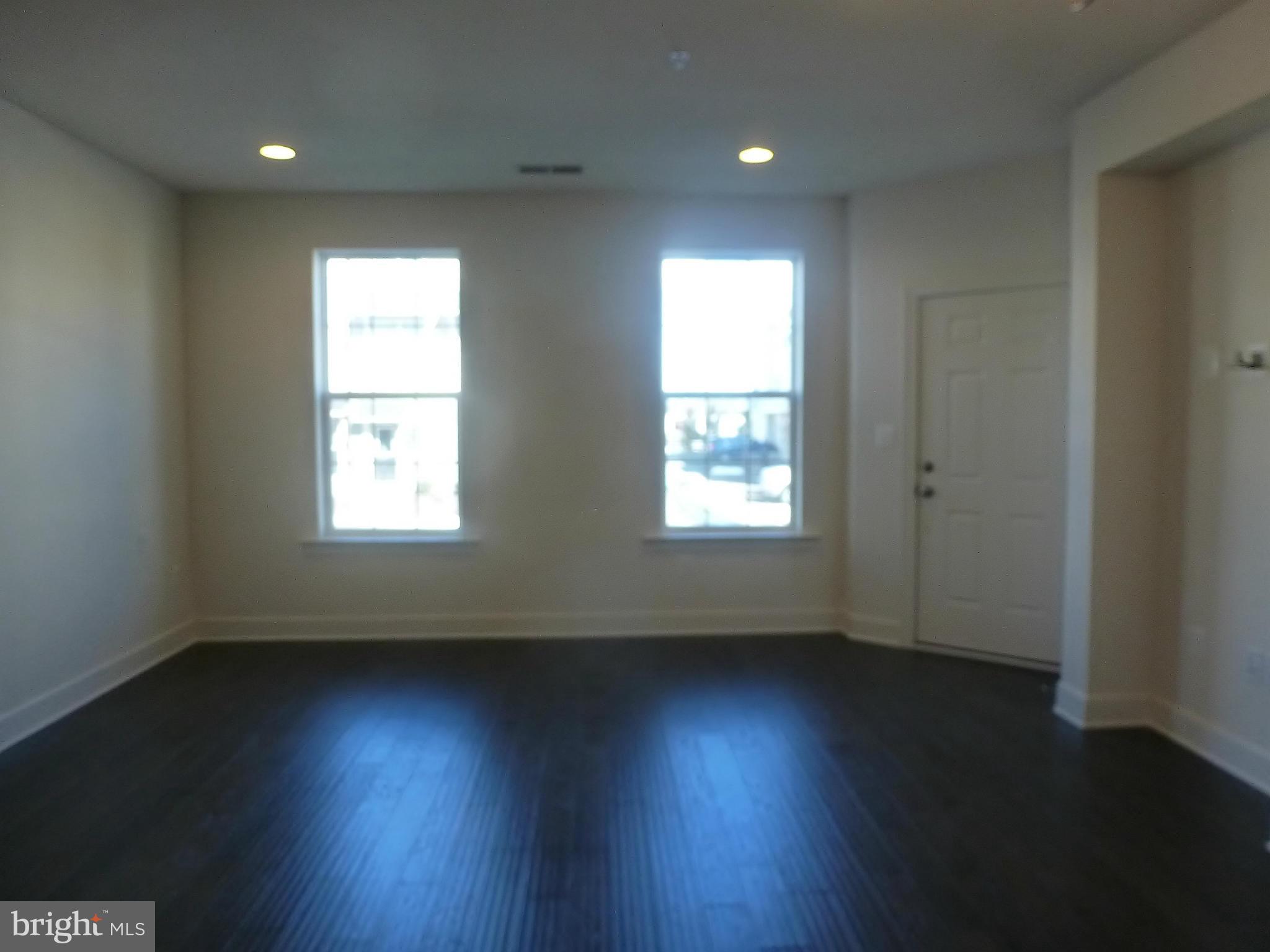 EAST GATE - Residential Lease