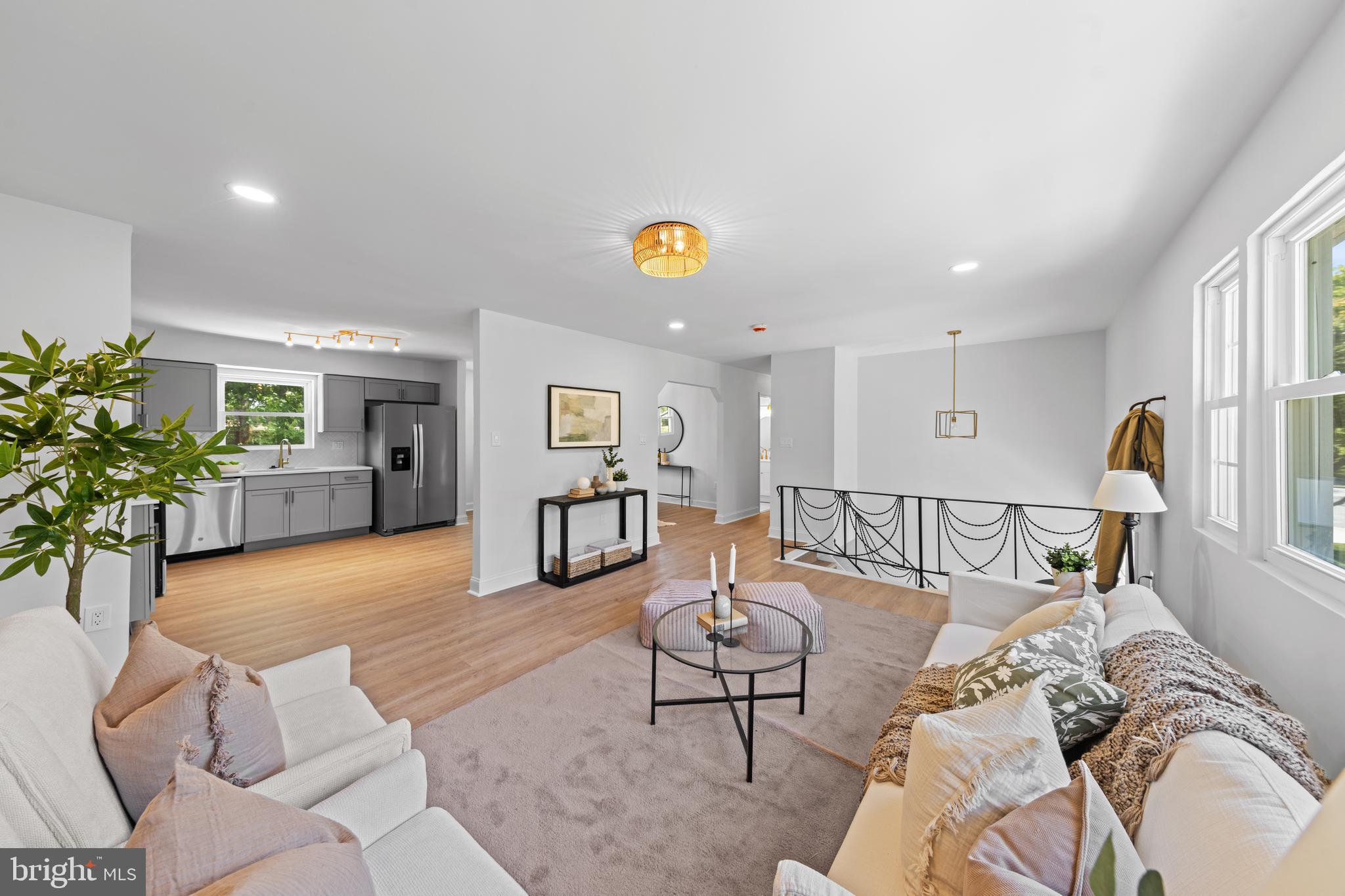 TANTALLON SQUARE - Residential