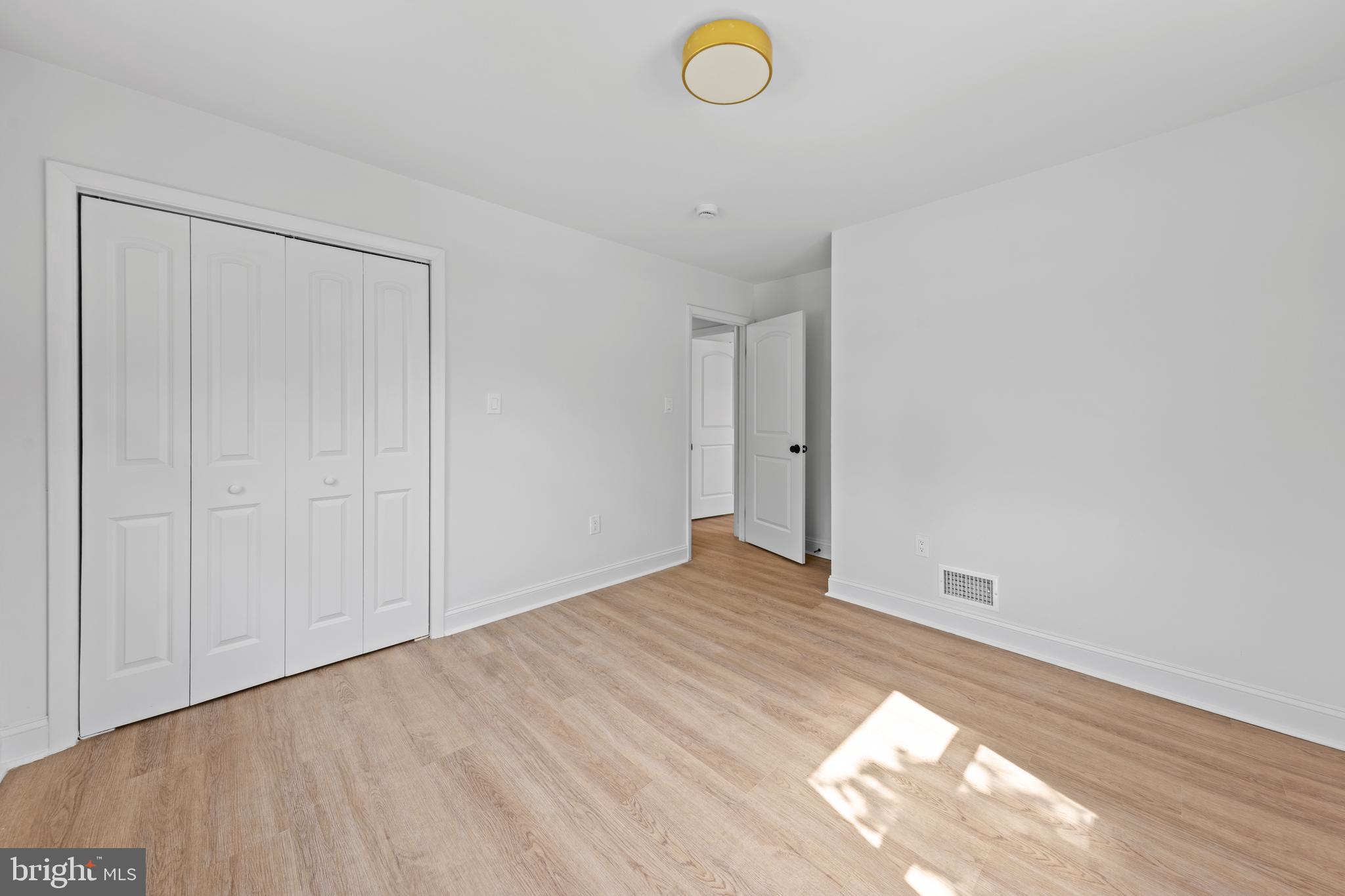 TANTALLON SQUARE - Residential
