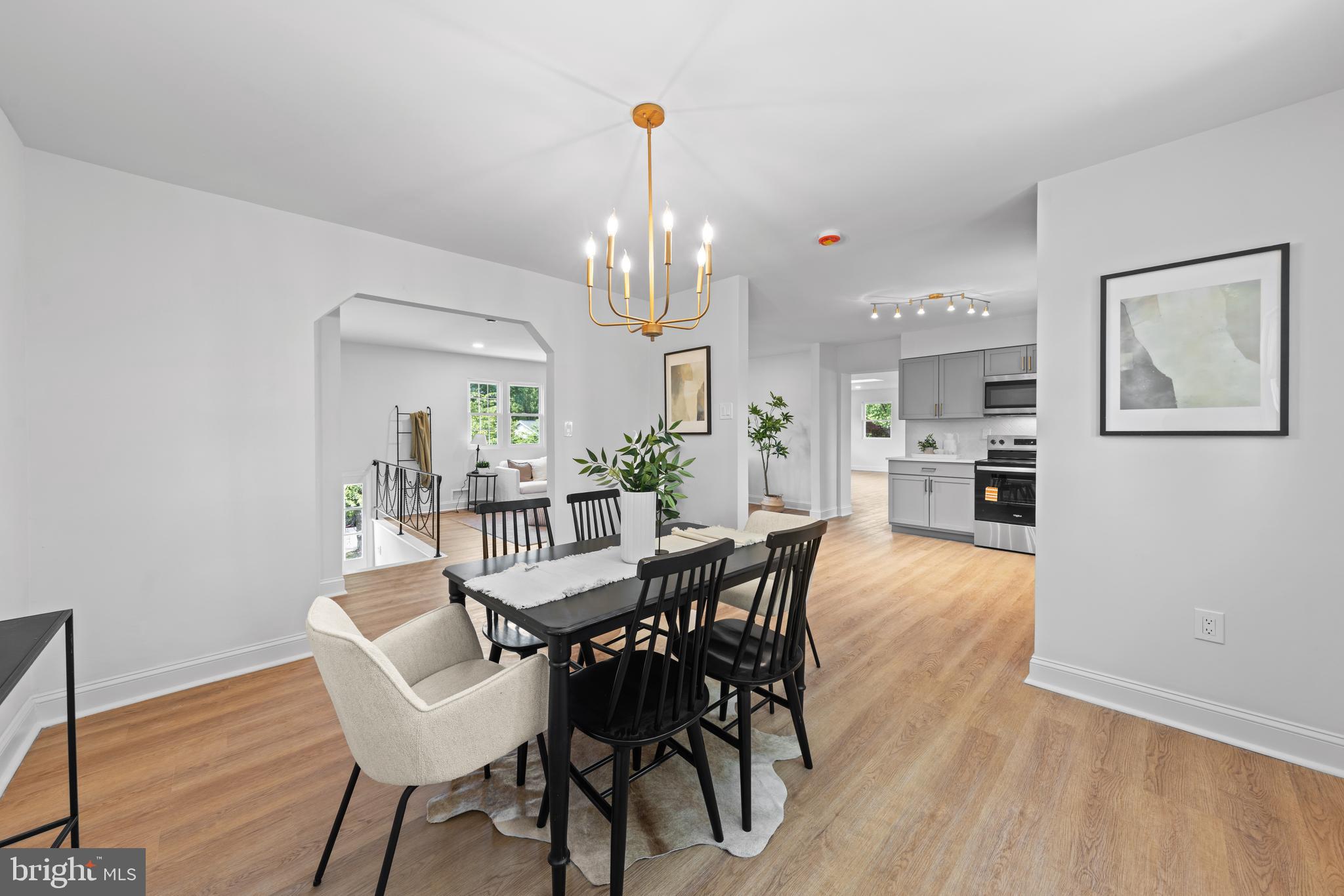 TANTALLON SQUARE - Residential