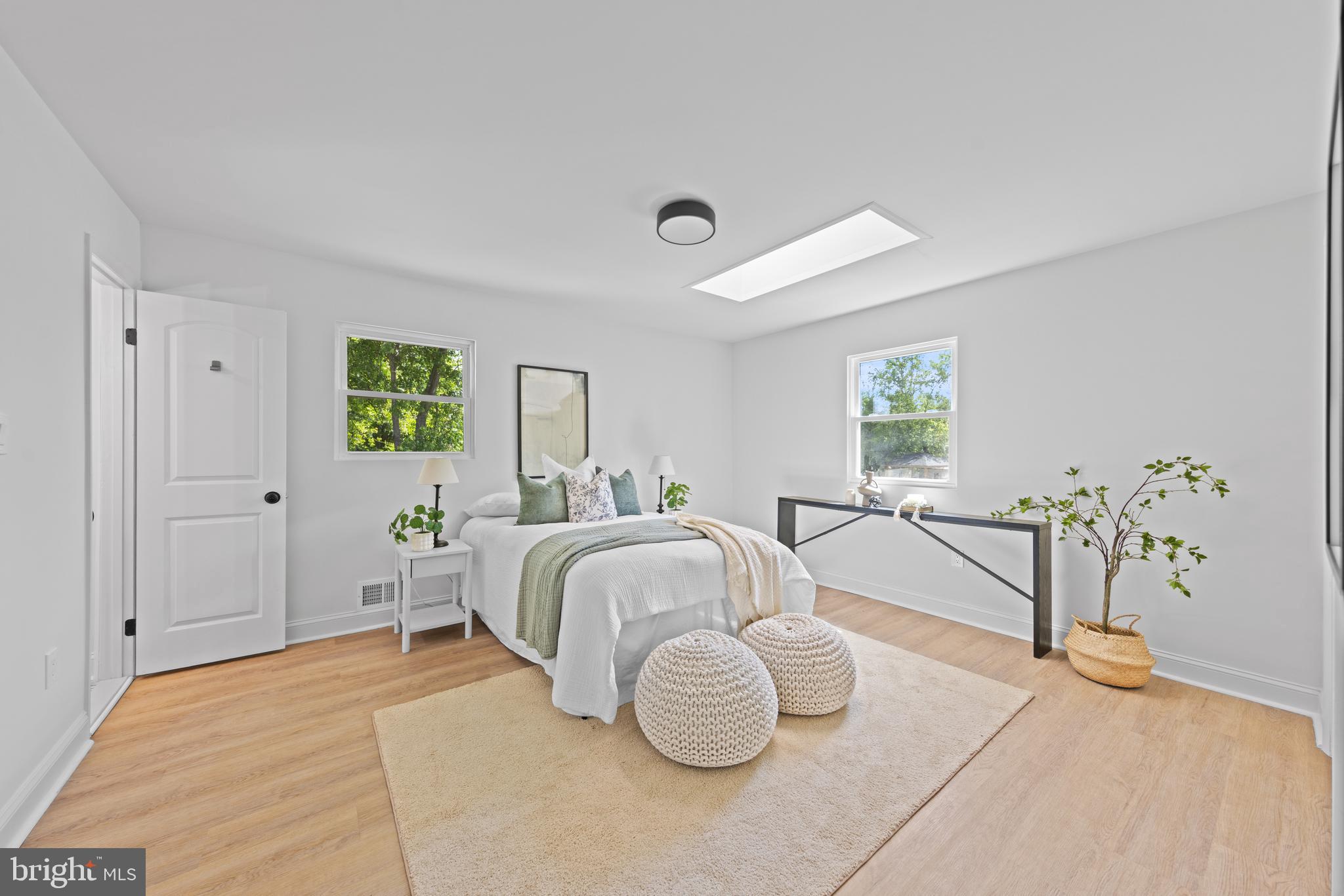 TANTALLON SQUARE - Residential