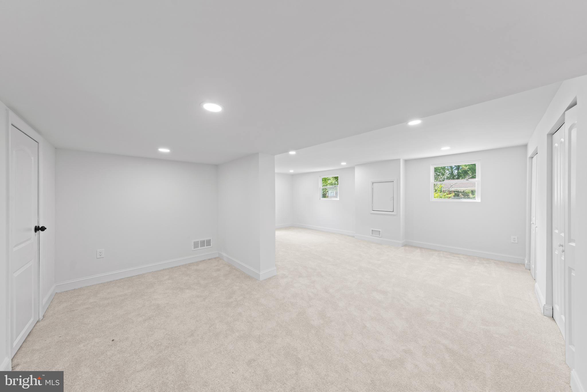 TANTALLON SQUARE - Residential