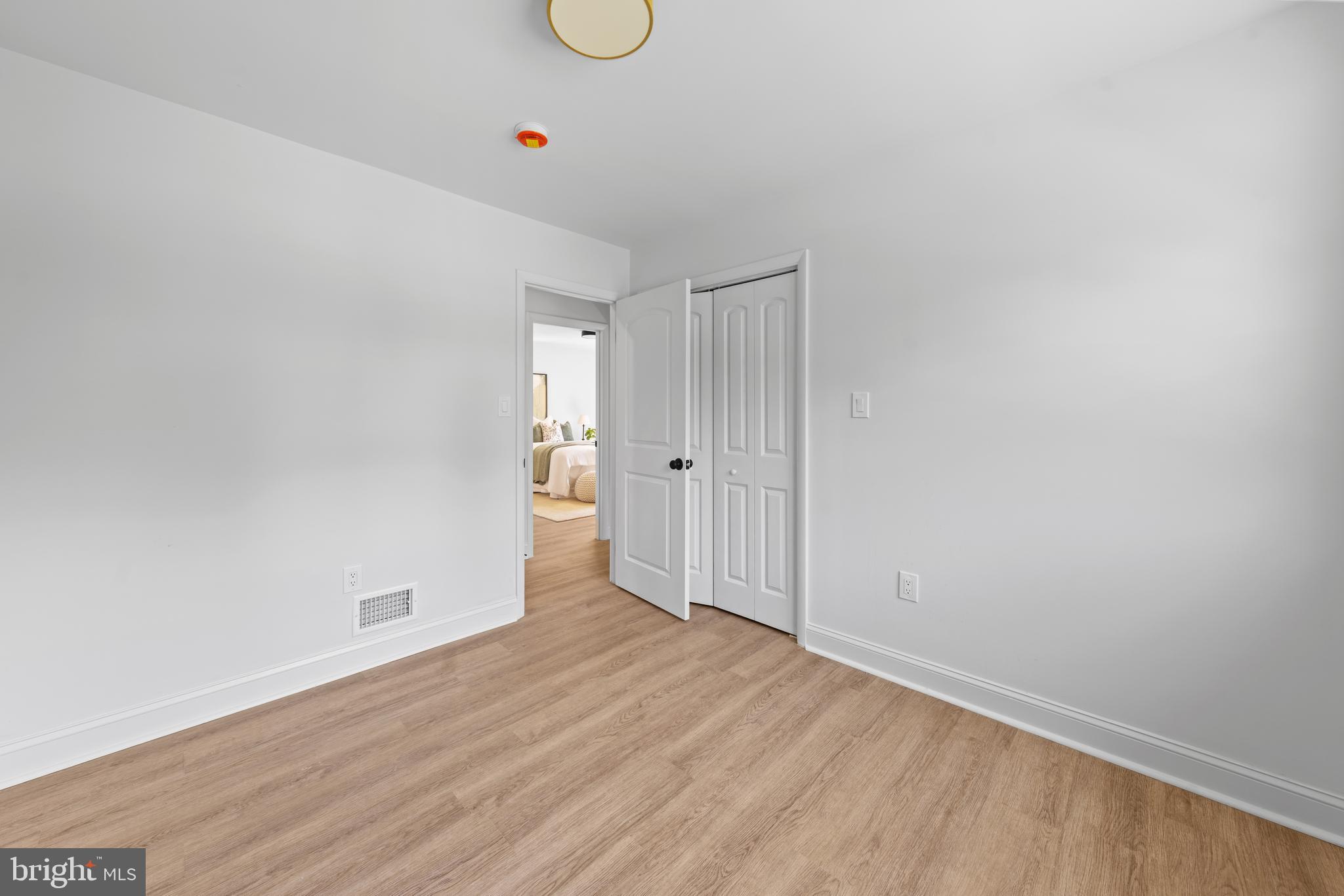 TANTALLON SQUARE - Residential