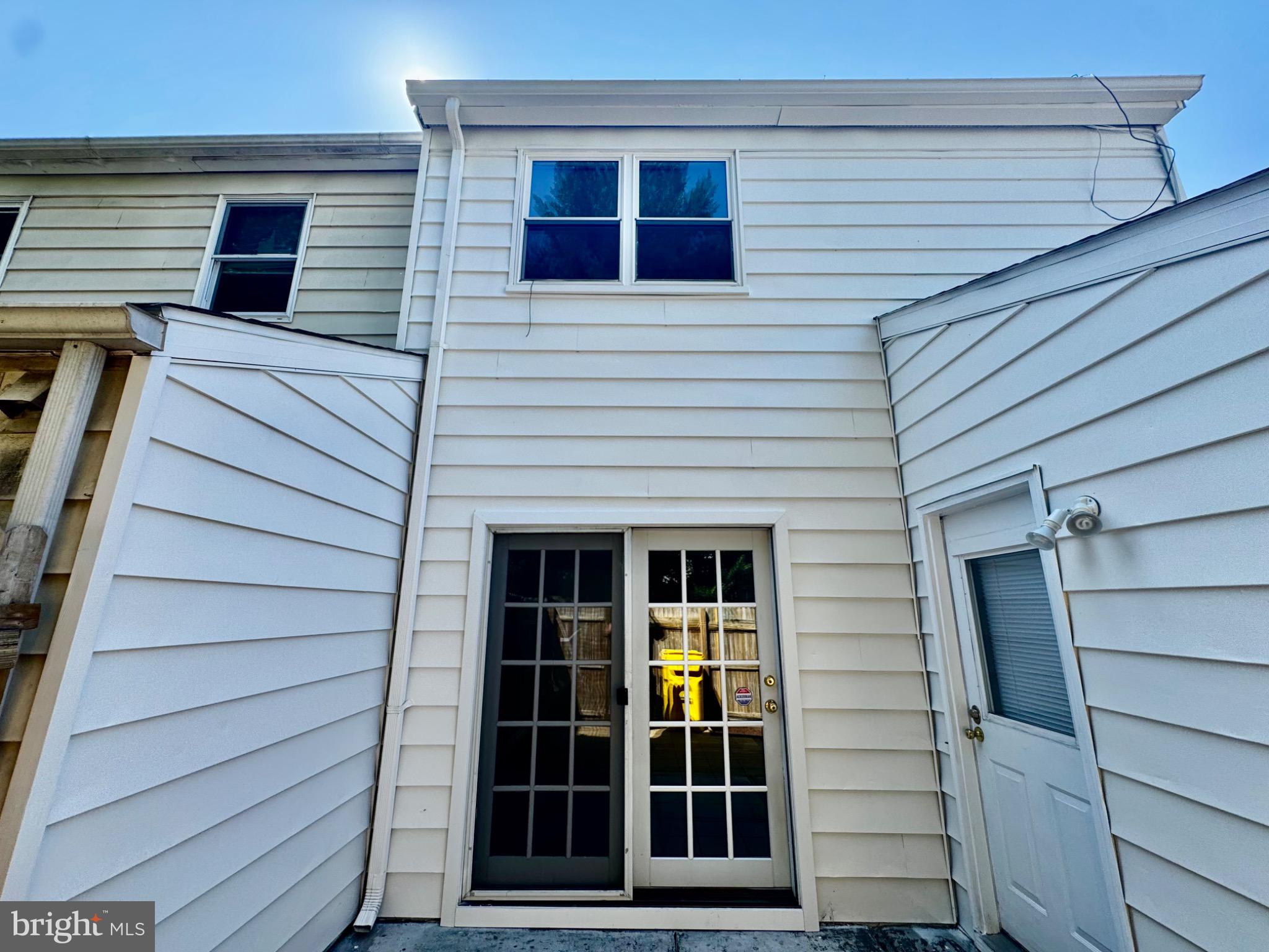 HERITAGE HILL CONDO - Residential Lease