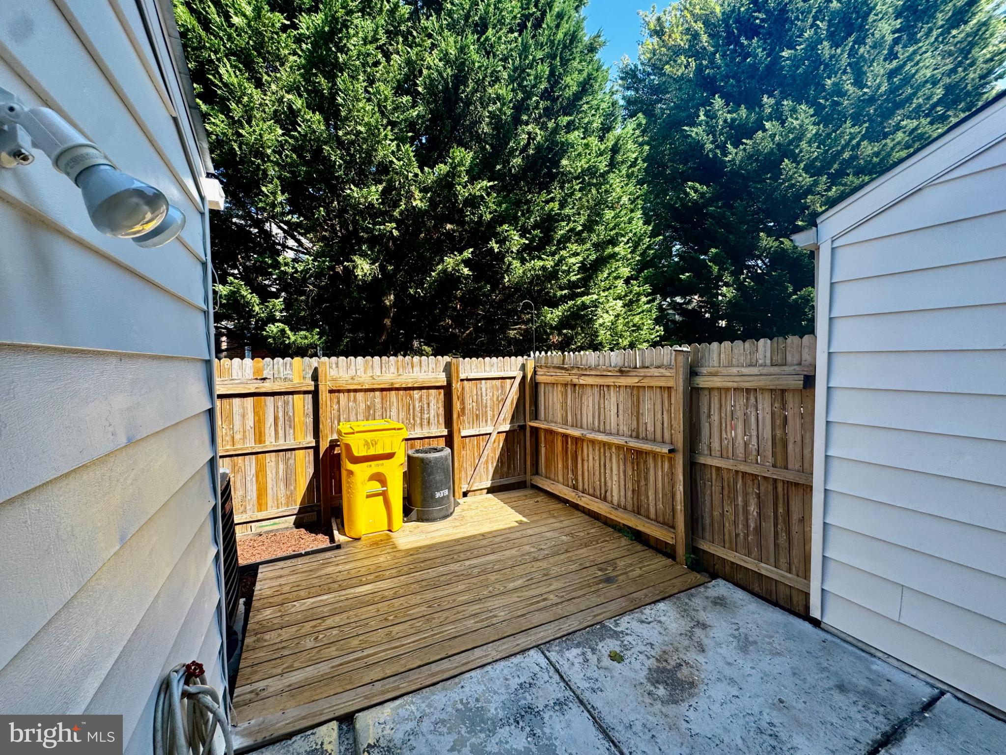 HERITAGE HILL CONDO - Residential Lease