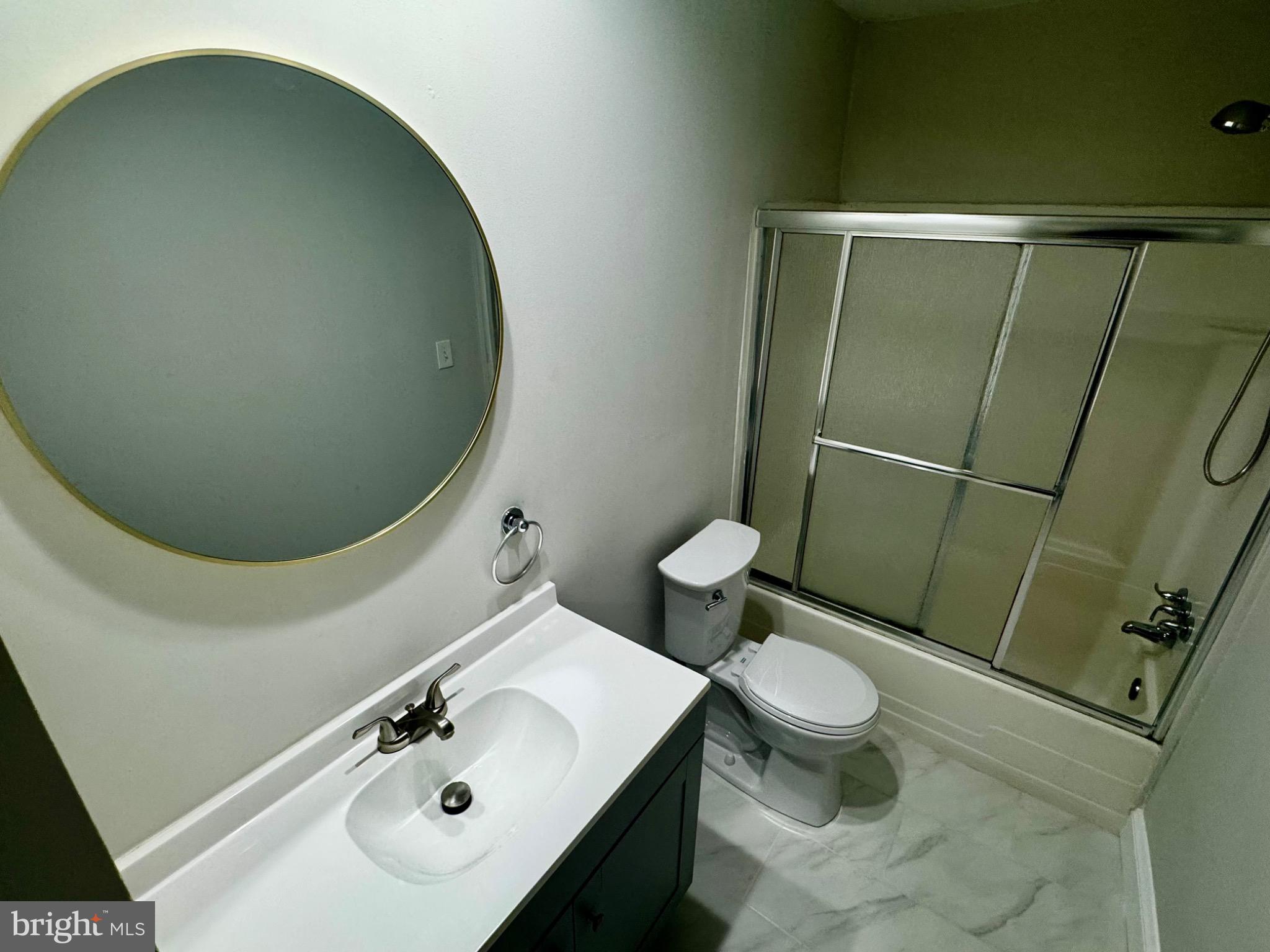 HERITAGE HILL CONDO - Residential Lease